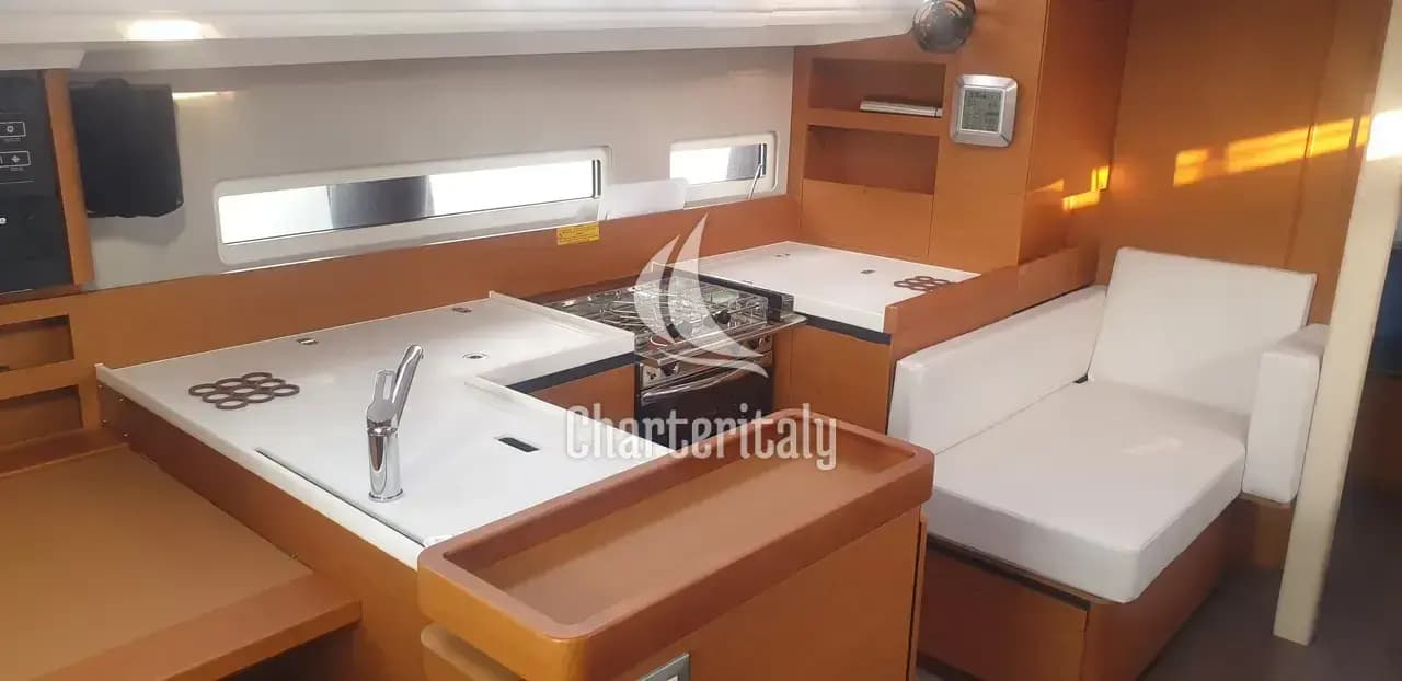 Sun Odyssey 410 - 3 cab. - The song is you - 9