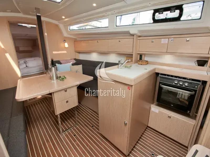 Bavaria Cruiser 34 Style - COOKIE - 24