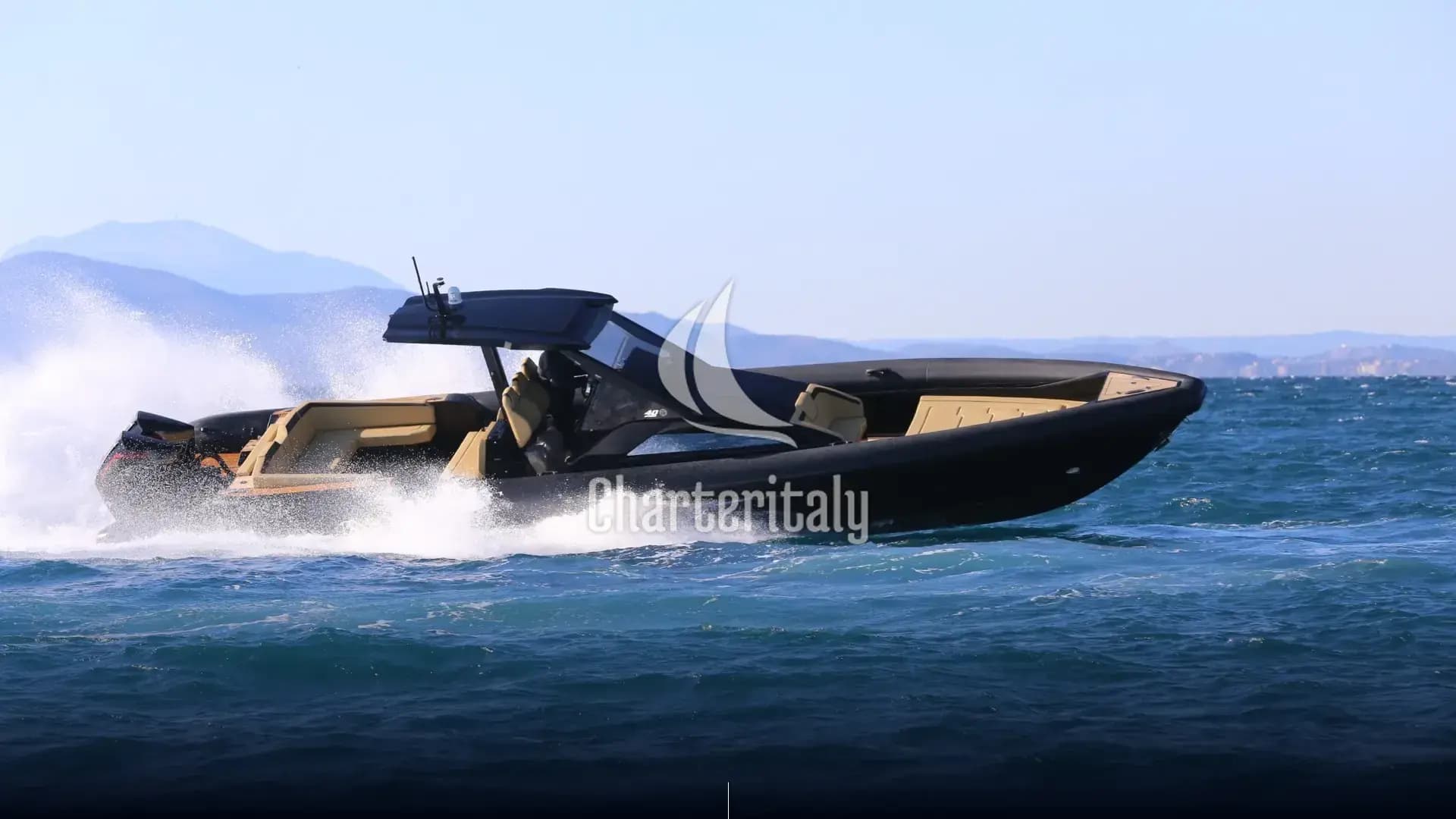 Technohull Explorer 40 - Technohull Explorer 40 - 7