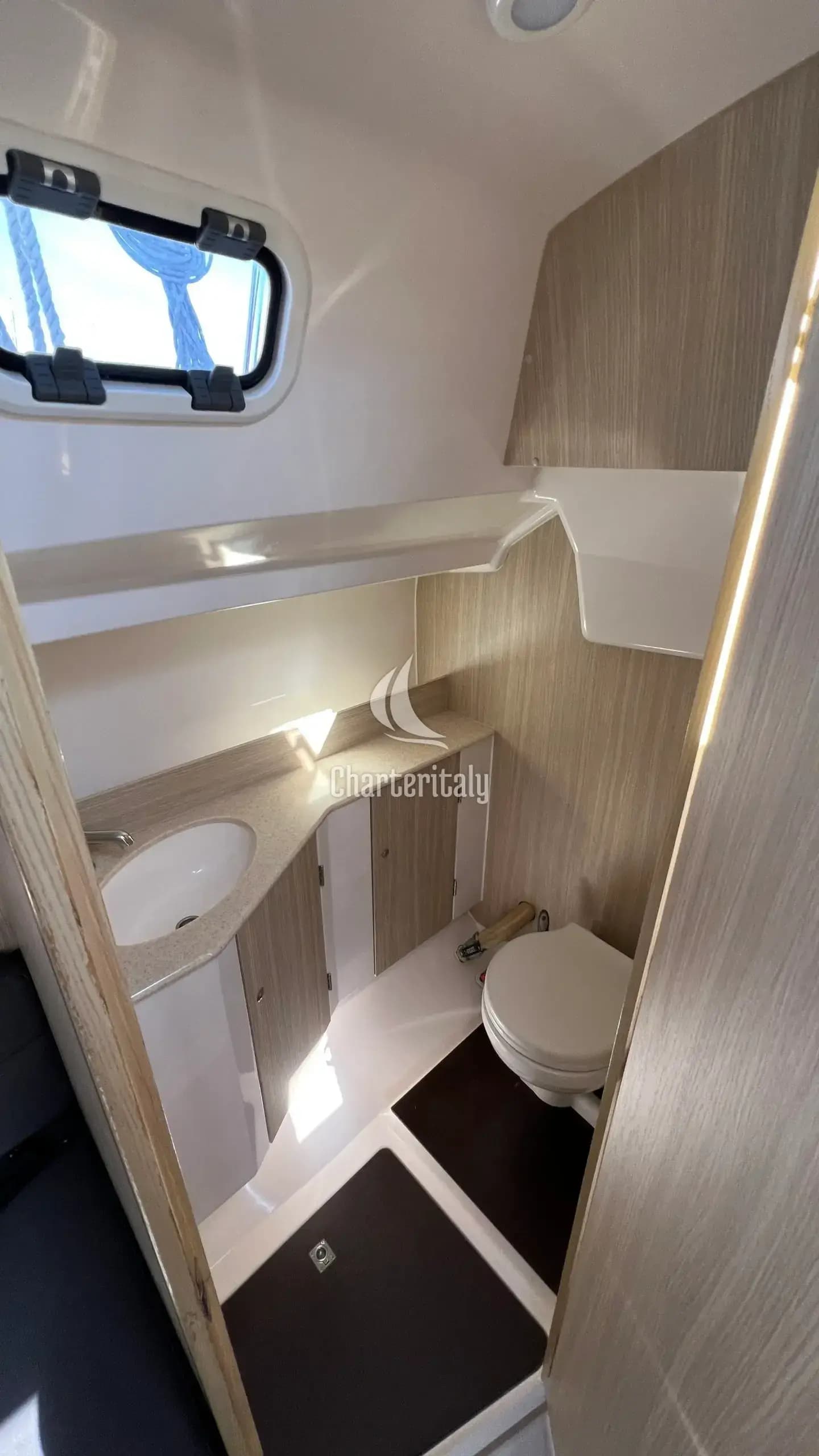 Maxus 26 Standard - Alyzee - 5