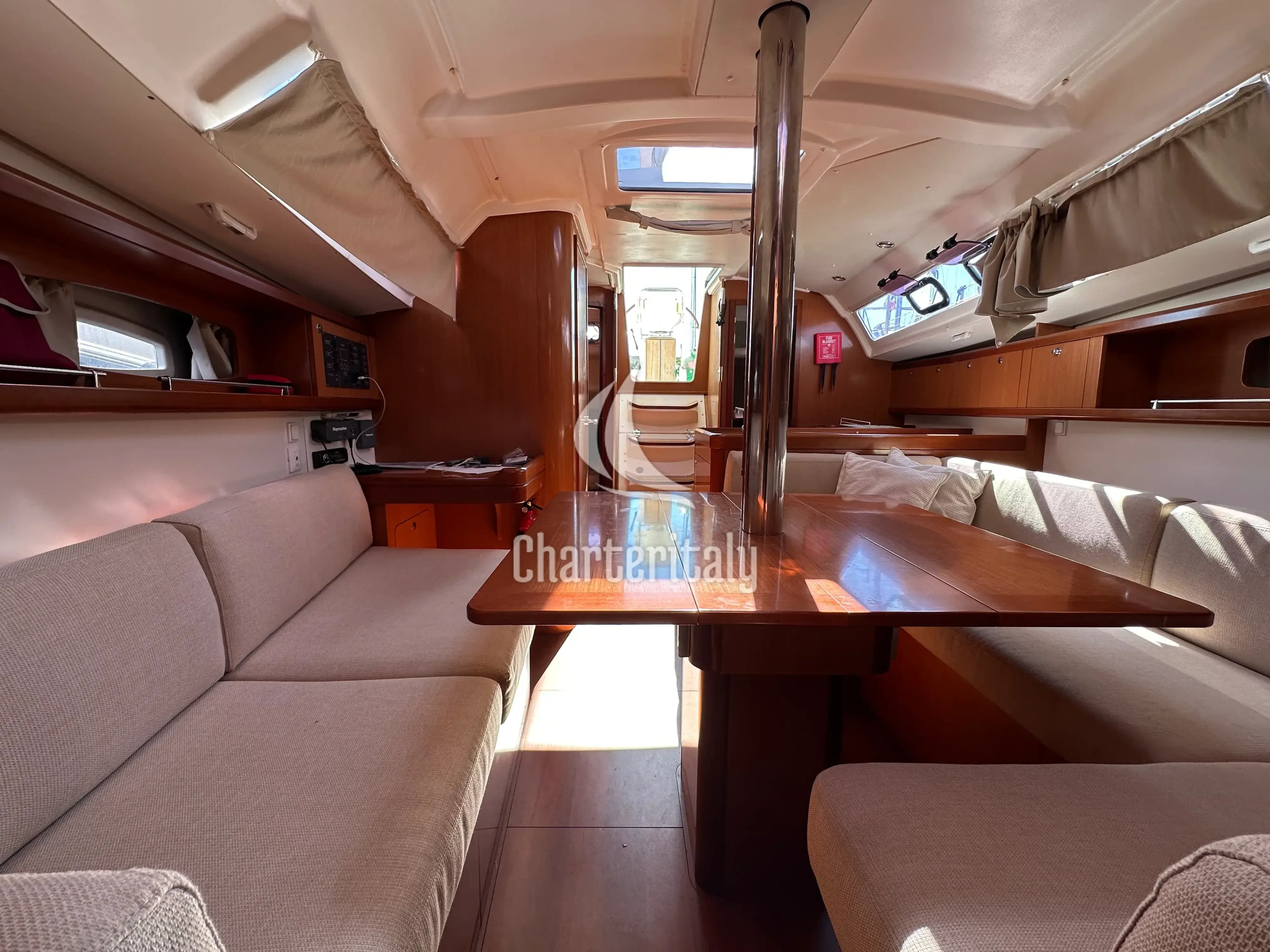 Oceanis 34 - BLU - 10
