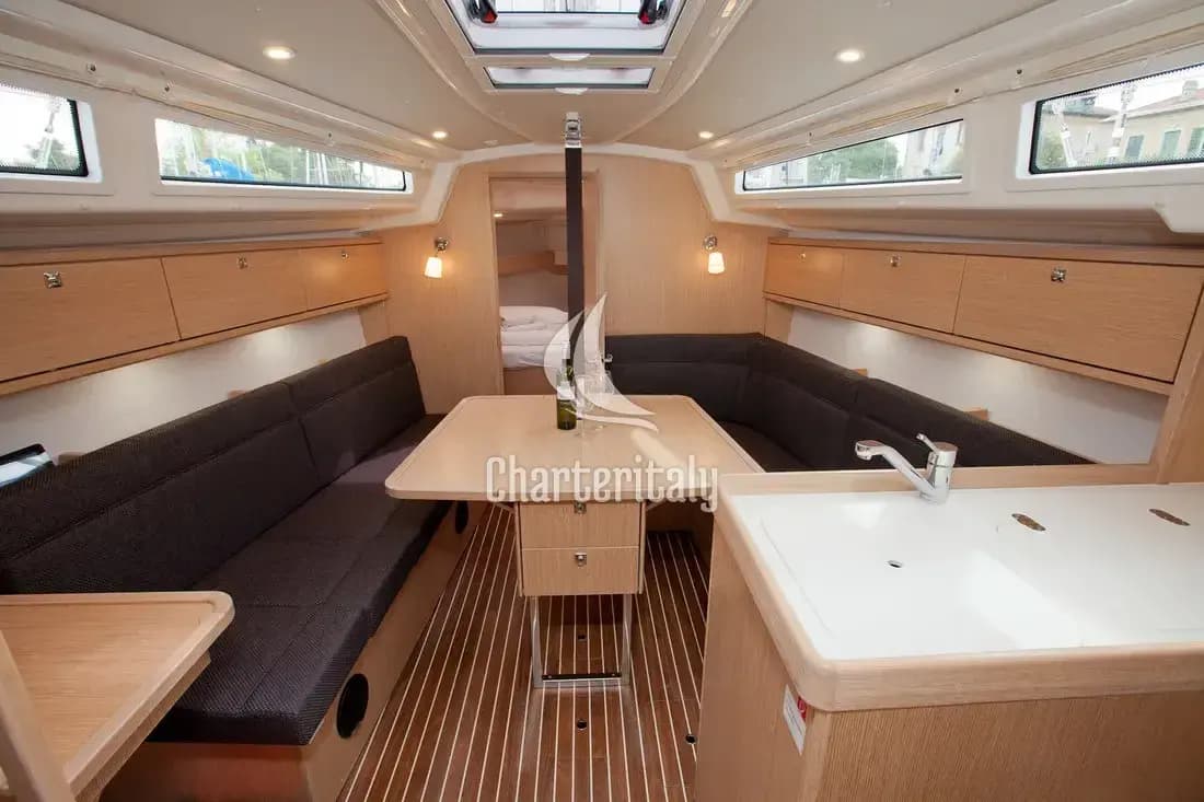 Bavaria Cruiser 34 Style - Aston - 7