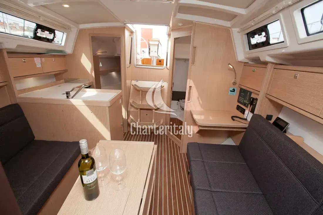 Bavaria Cruiser 34 Style - Aston - 10