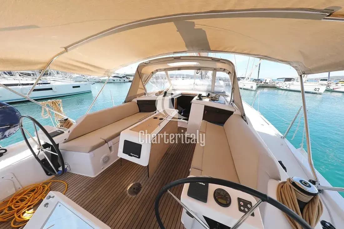 Dufour 430 - GOSAILING - 1