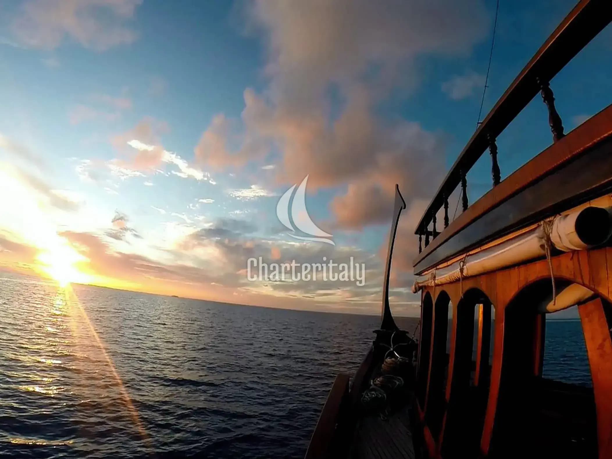 Wooden motor yacht - Stella 1 - 6