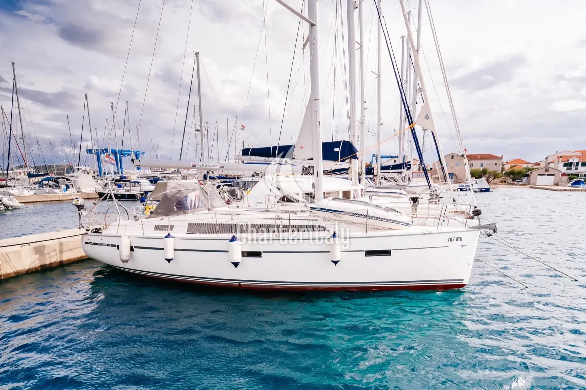 Bavaria Cruiser 37 - Blue Tone - 3