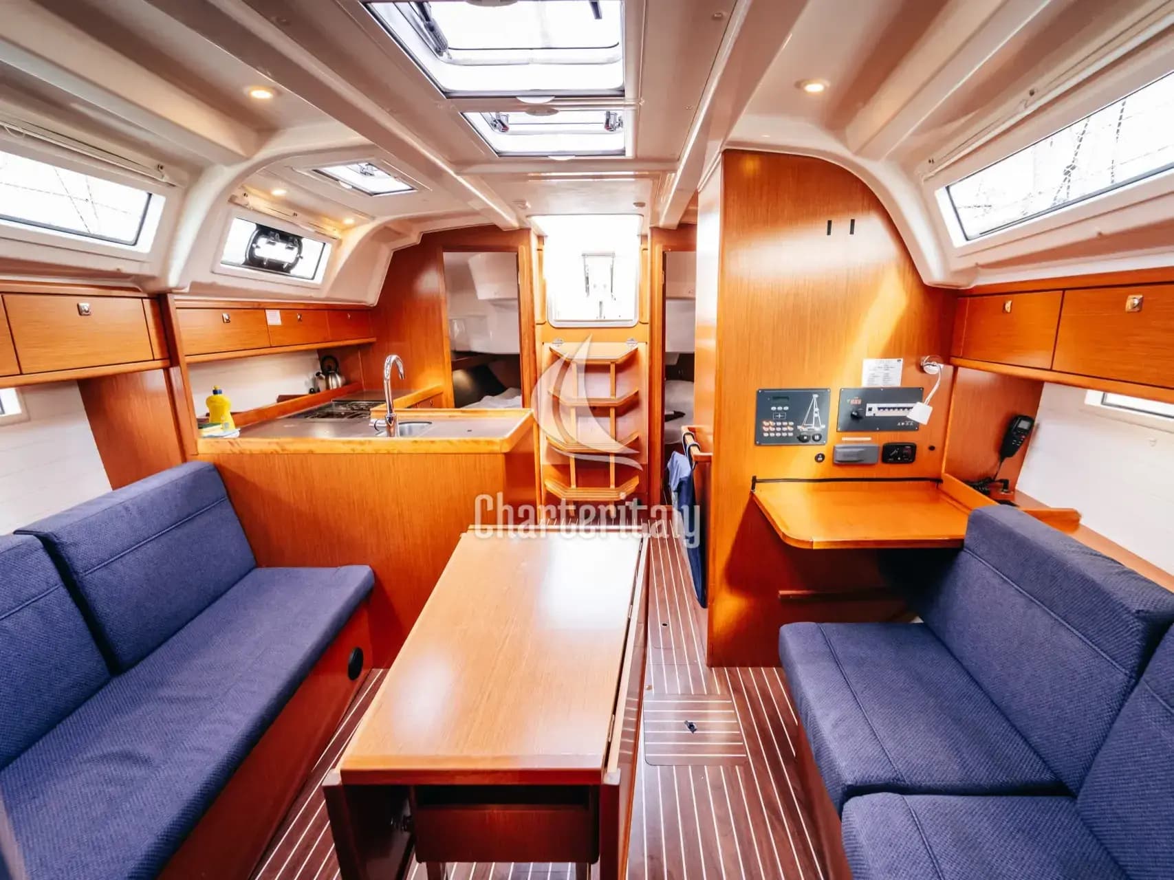 Bavaria Cruiser 37 - Blue Tone - 16