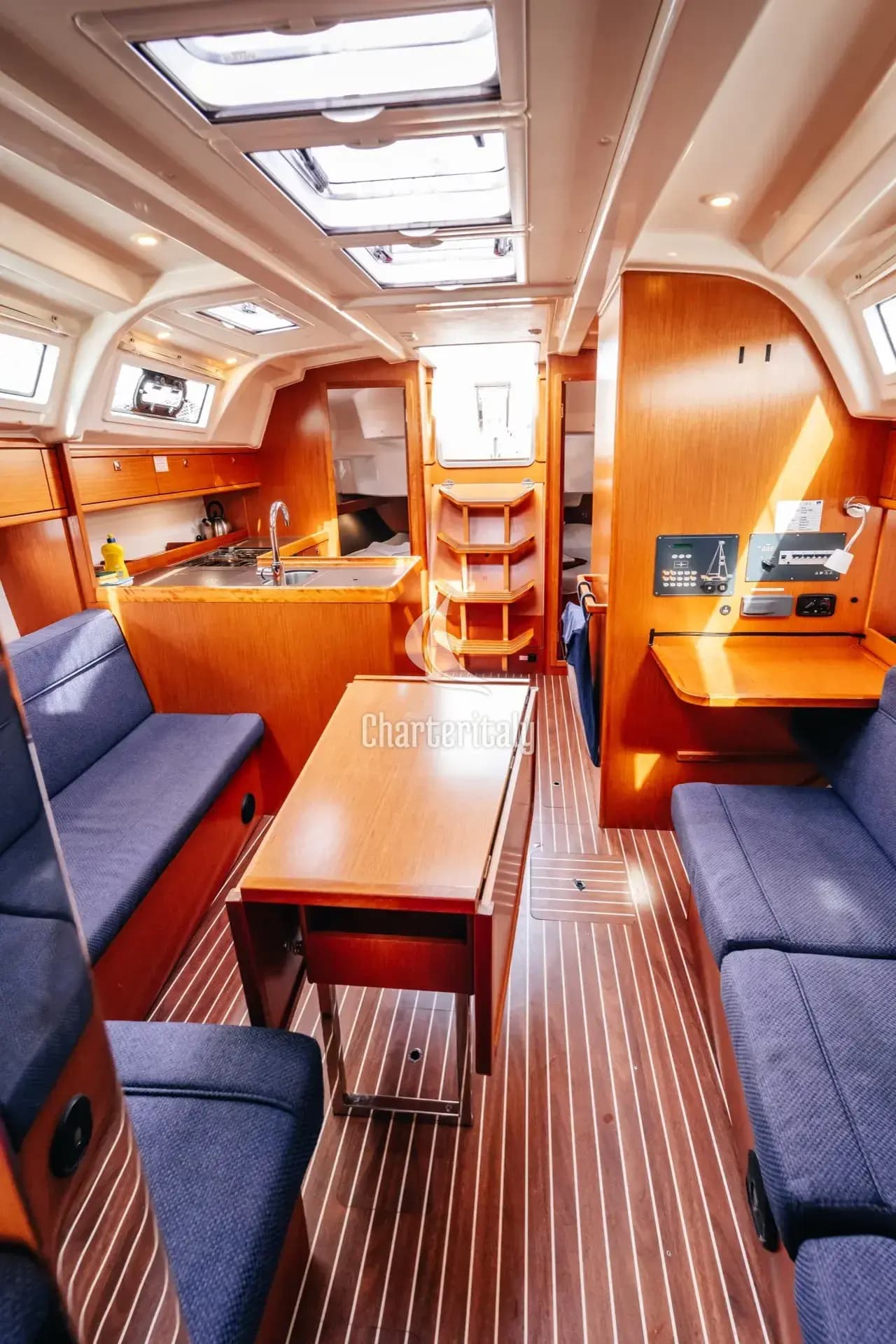 Bavaria Cruiser 37 - Blue Tone - 5