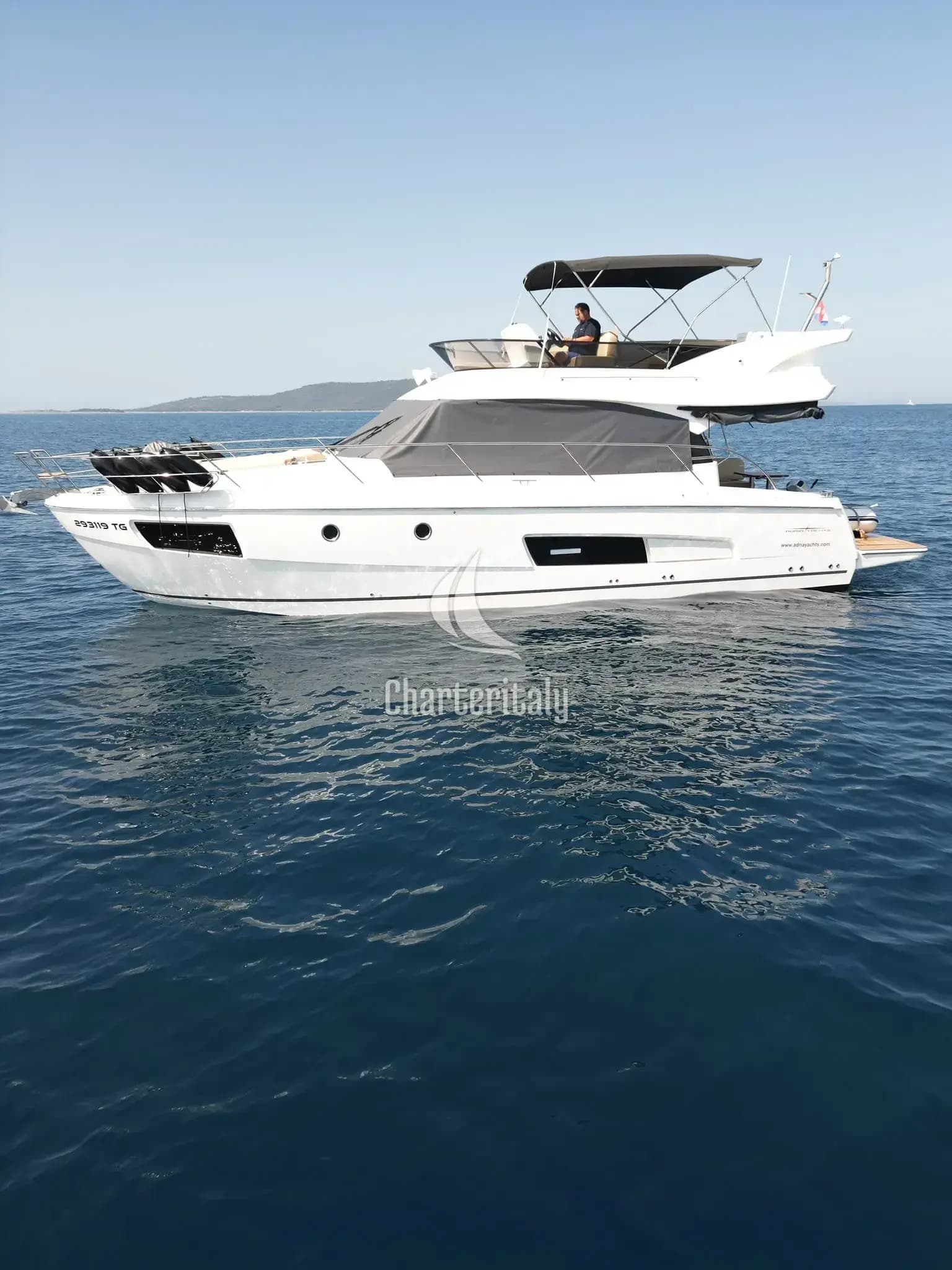 Bavaria Virtess 420 Fly - Lana - 9