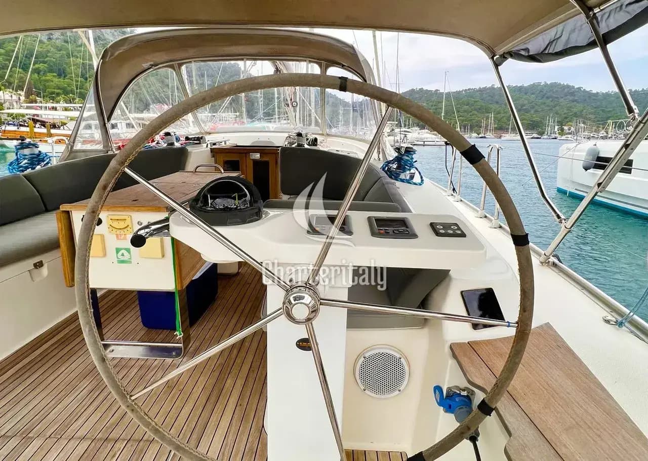 Bavaria Cruiser 45 - Aquaholic - 5