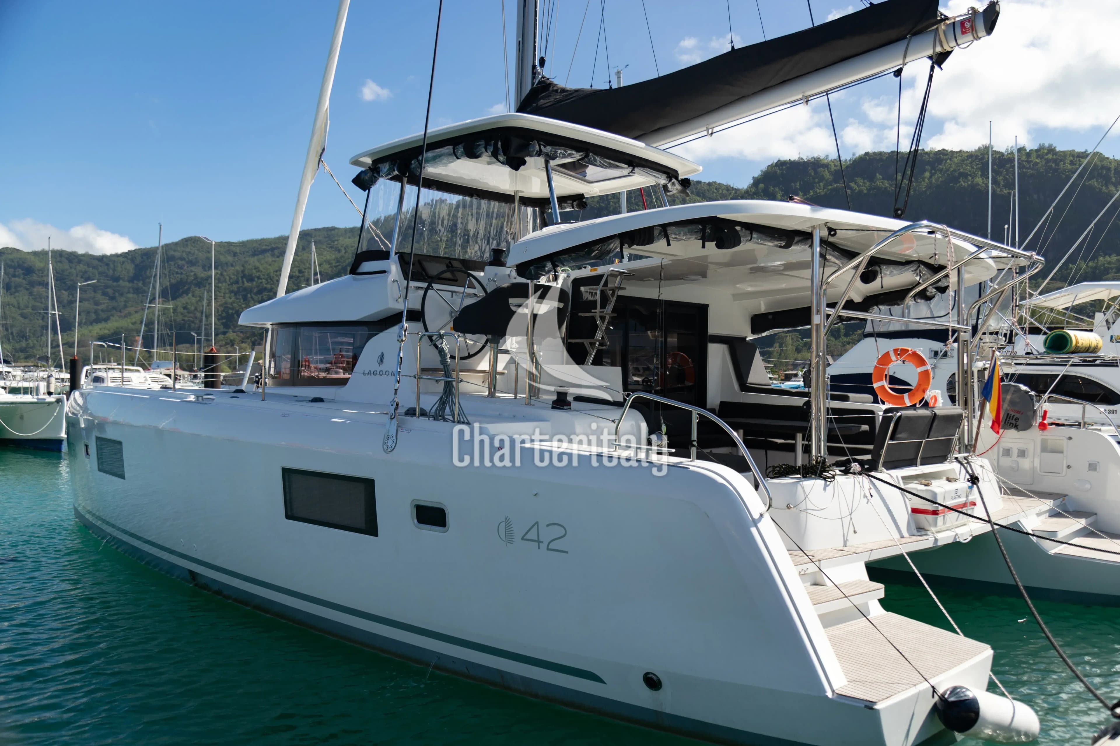 Lagoon 42 - Athena Pearl - 13