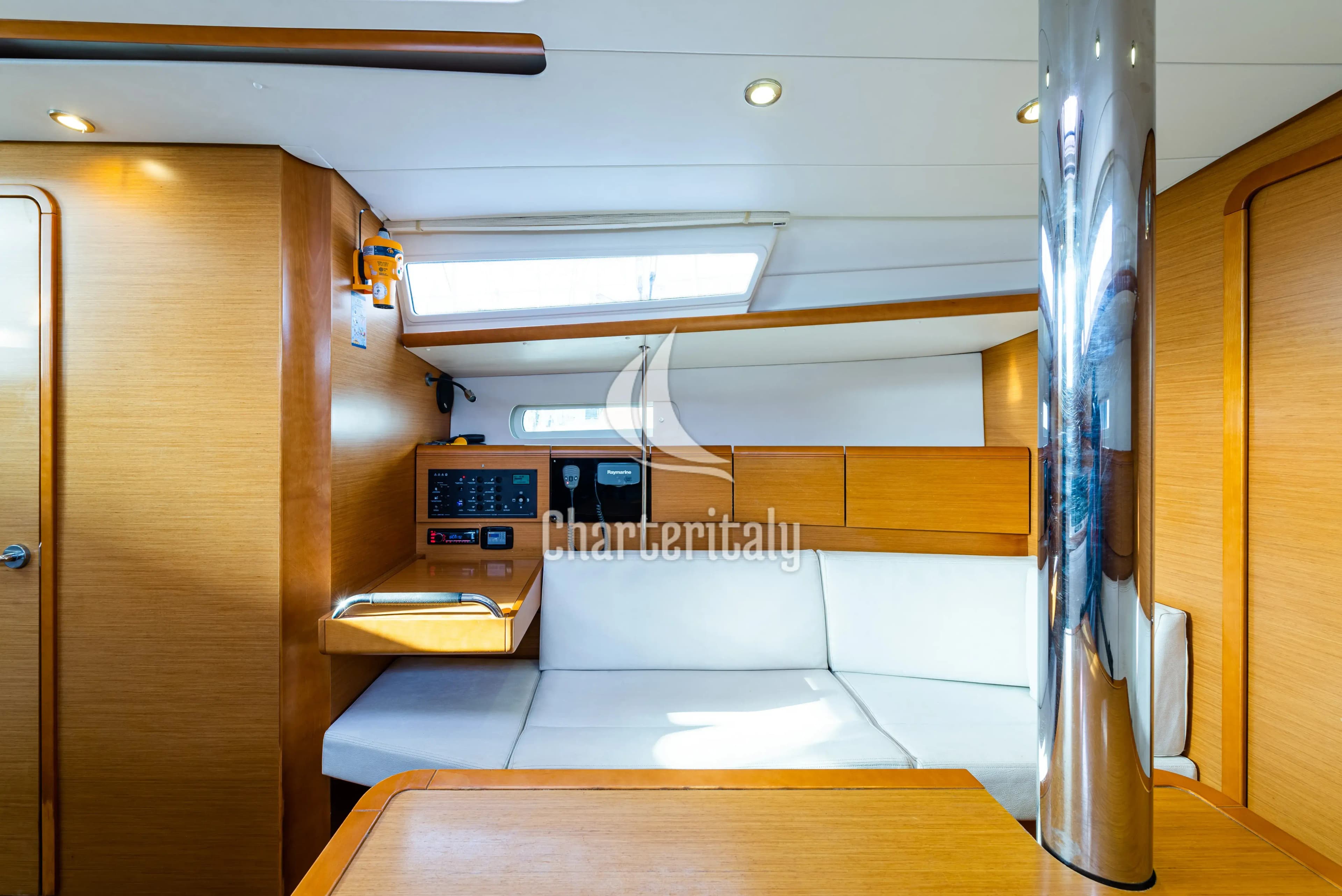 Sun Odyssey 379 - Amor Fati - 24