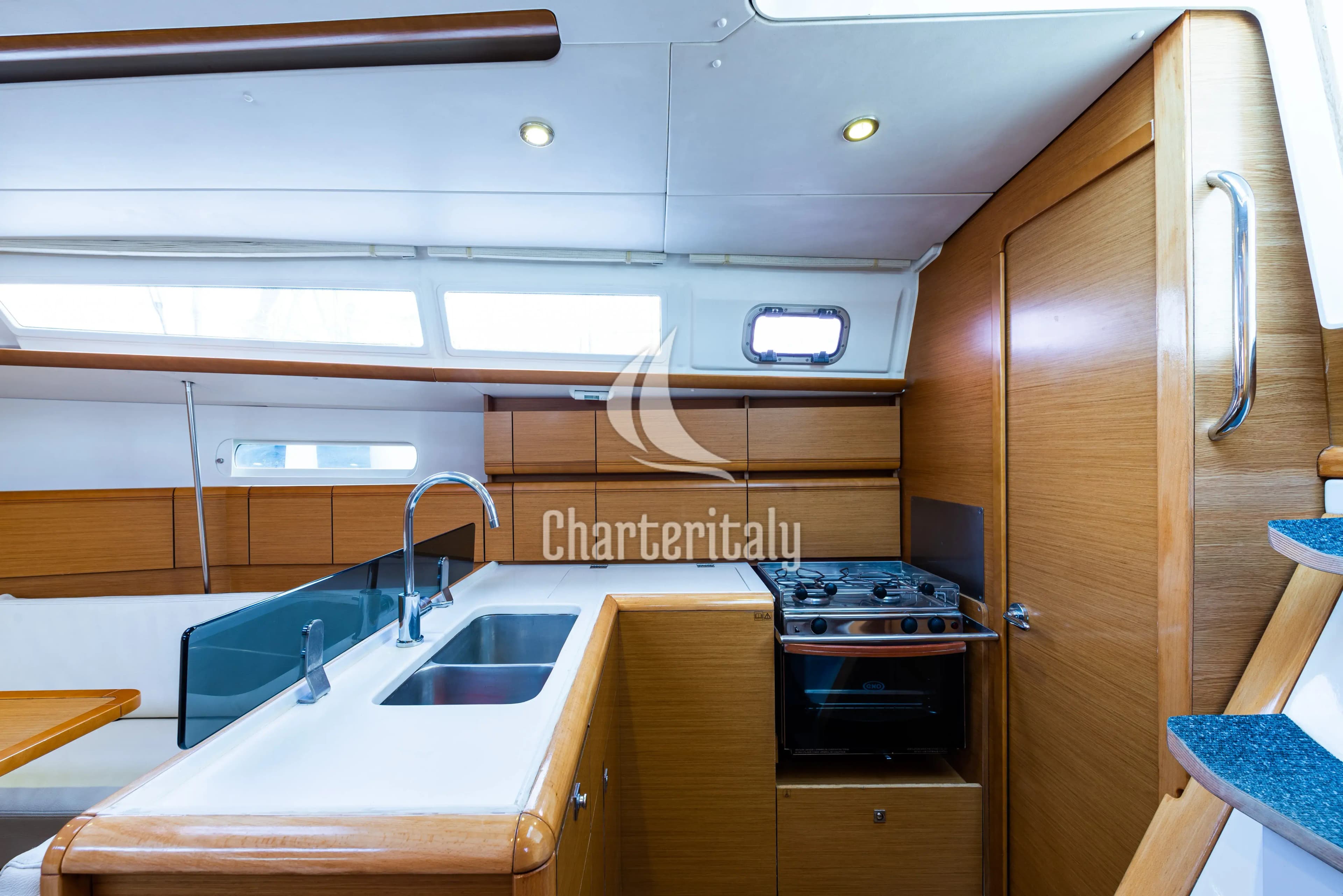 Sun Odyssey 379 - Amor Fati - 2