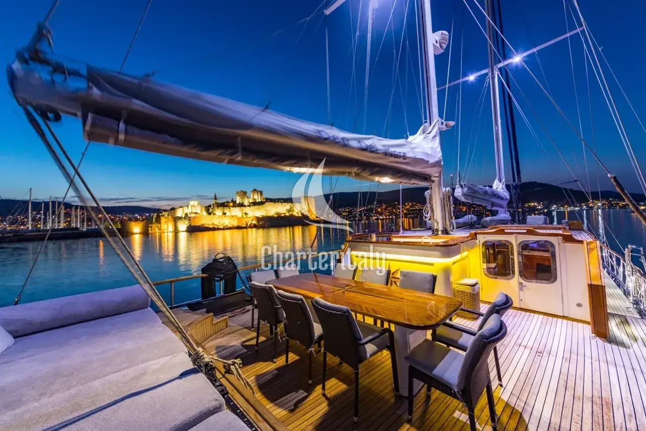 Custom built 183 - Dea Del Mare - 18