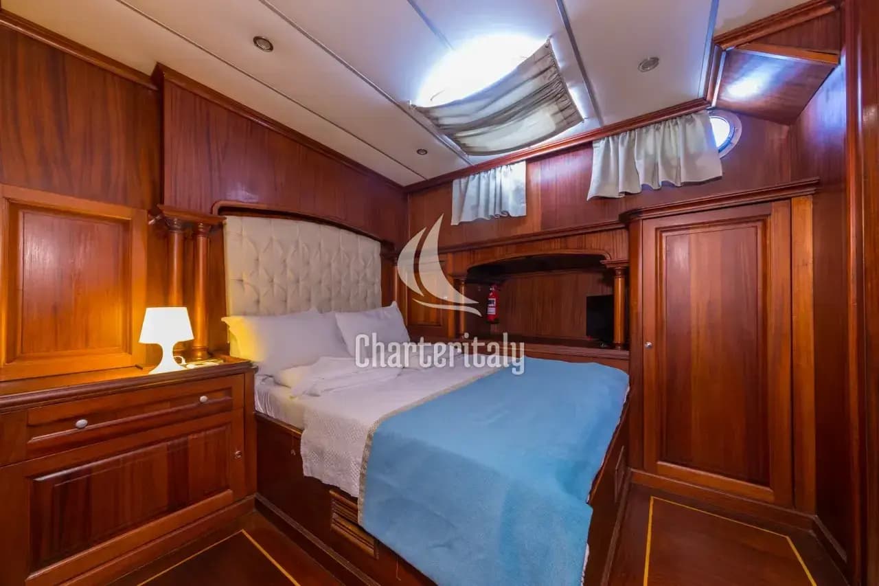 Custom built 183 - Dea Del Mare - 14
