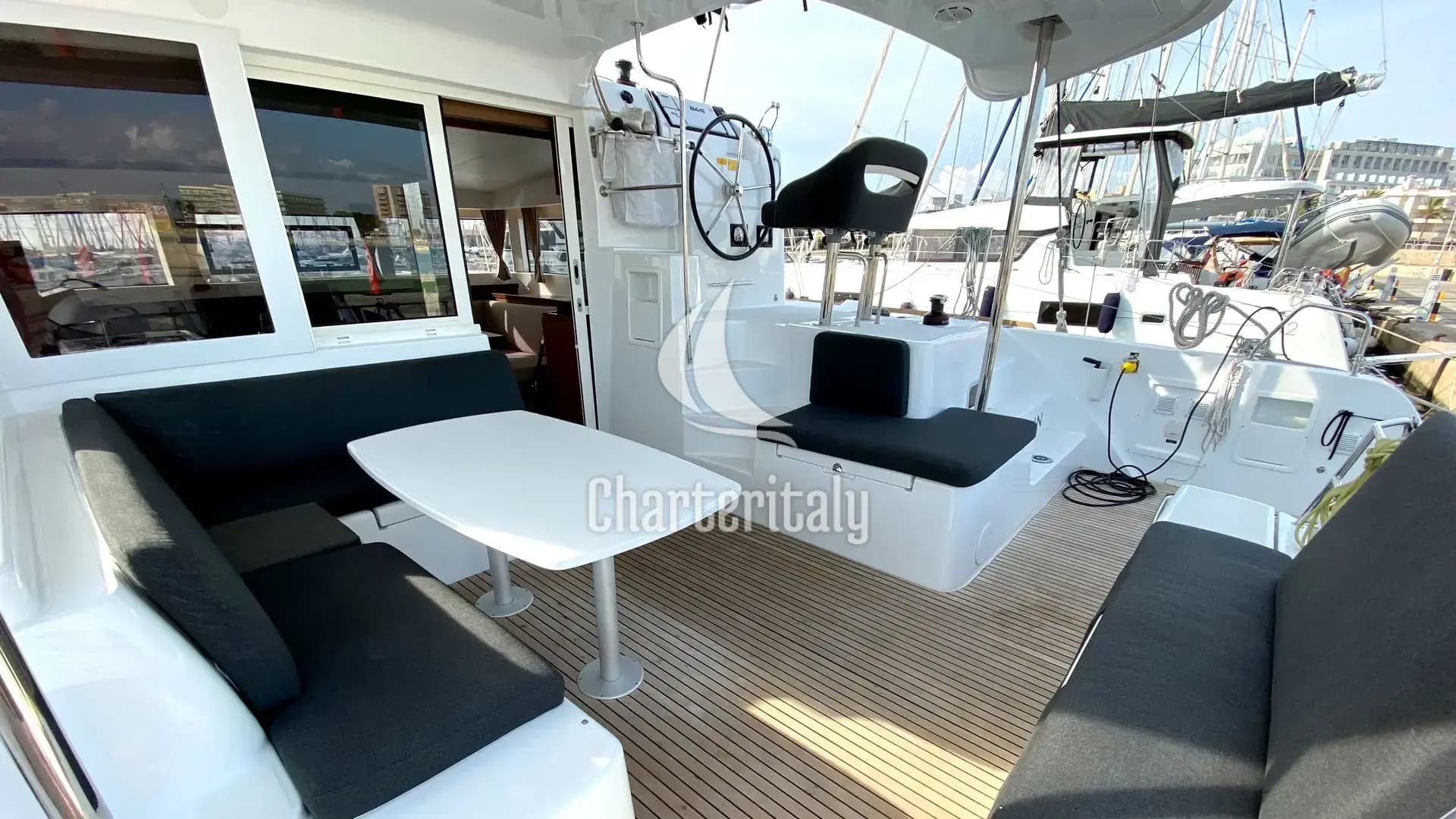 Lagoon 40 - Sunrise - 22