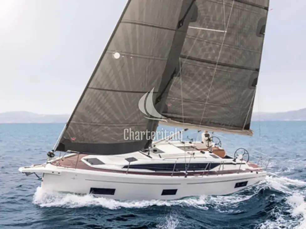 Bavaria C38 - Loukia - 1