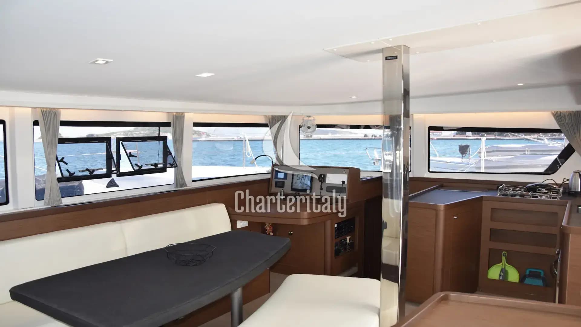 Lagoon 42 - ANTEL AC,Gen,W.maker - 18