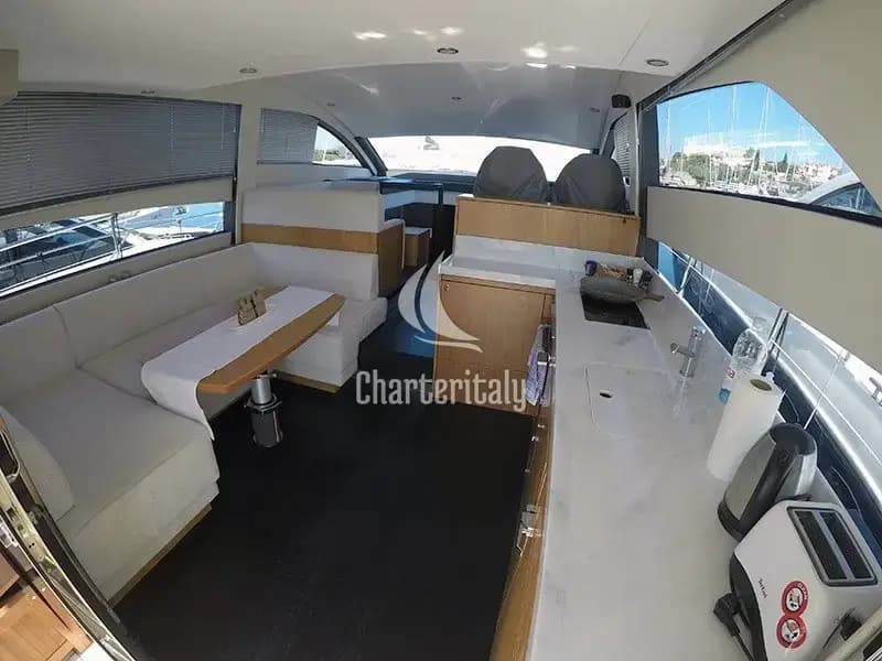 Fairline Squadron 50 - Get Lucky - 13