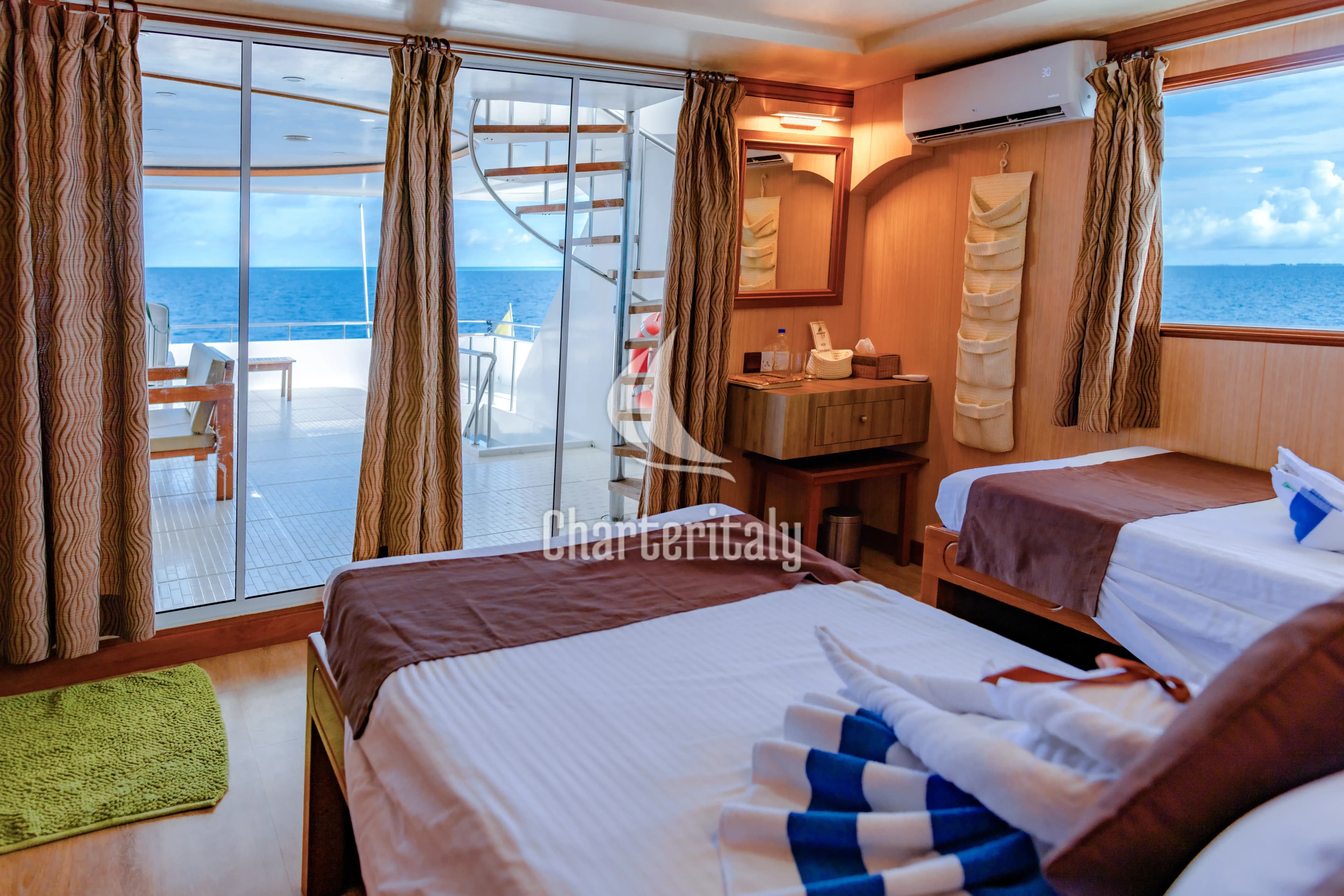 Motoryacht - CAB12 - 15