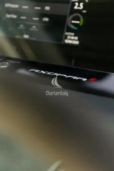 Axopar 37 XC Cross Cabin - MY CHARACTER - 15