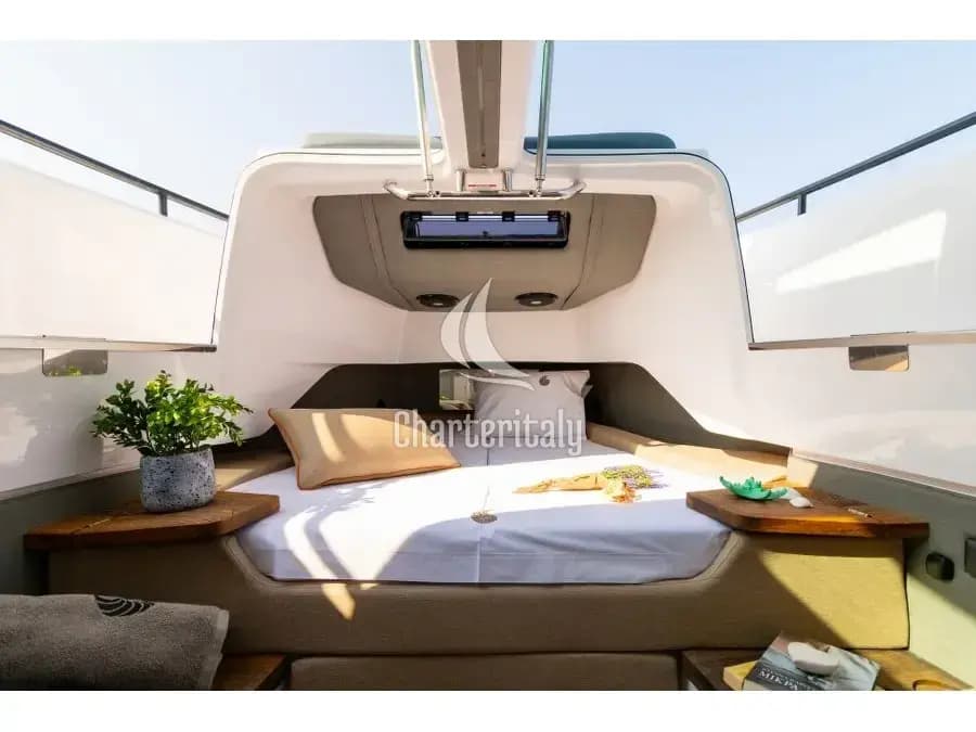 Axopar 37 XC Cross Cabin - MY CHARACTER - 7