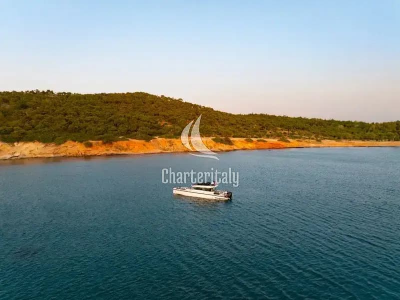Axopar 37 XC Cross Cabin - MY CHARACTER - 60