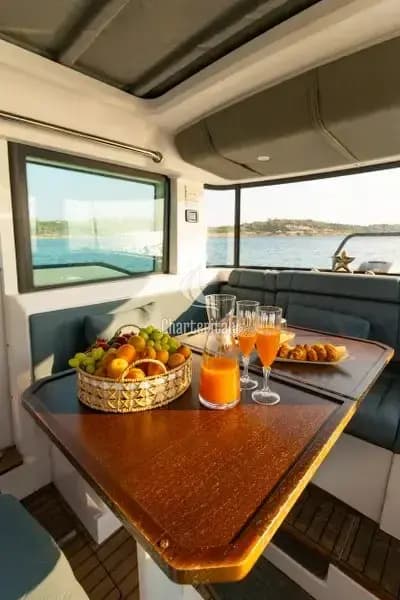 Axopar 37 XC Cross Cabin - MY CHARACTER - 75