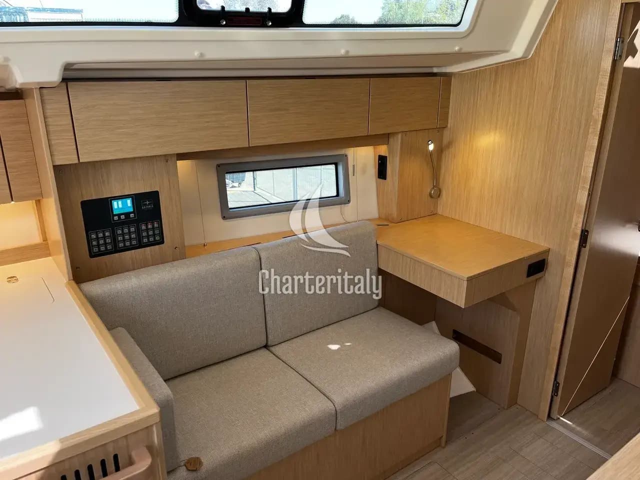 Bavaria C38 - Babe - 9