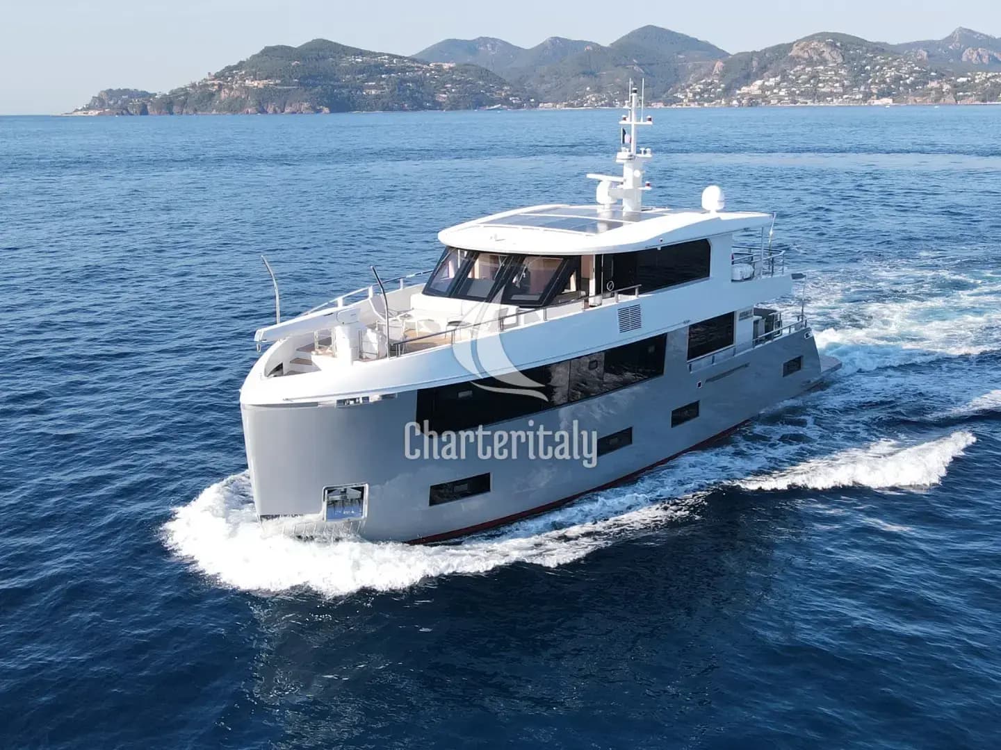 Aegean Explorer M26 - Ukiel - 1