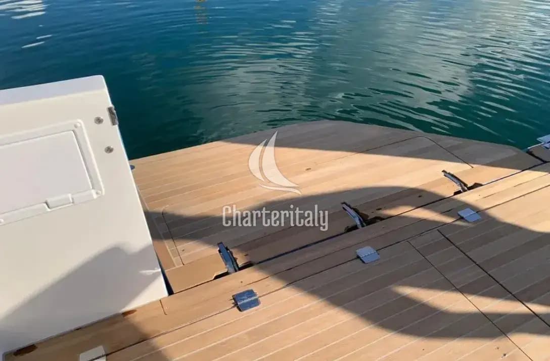 Aventura 38 SC - Falcon II - 10