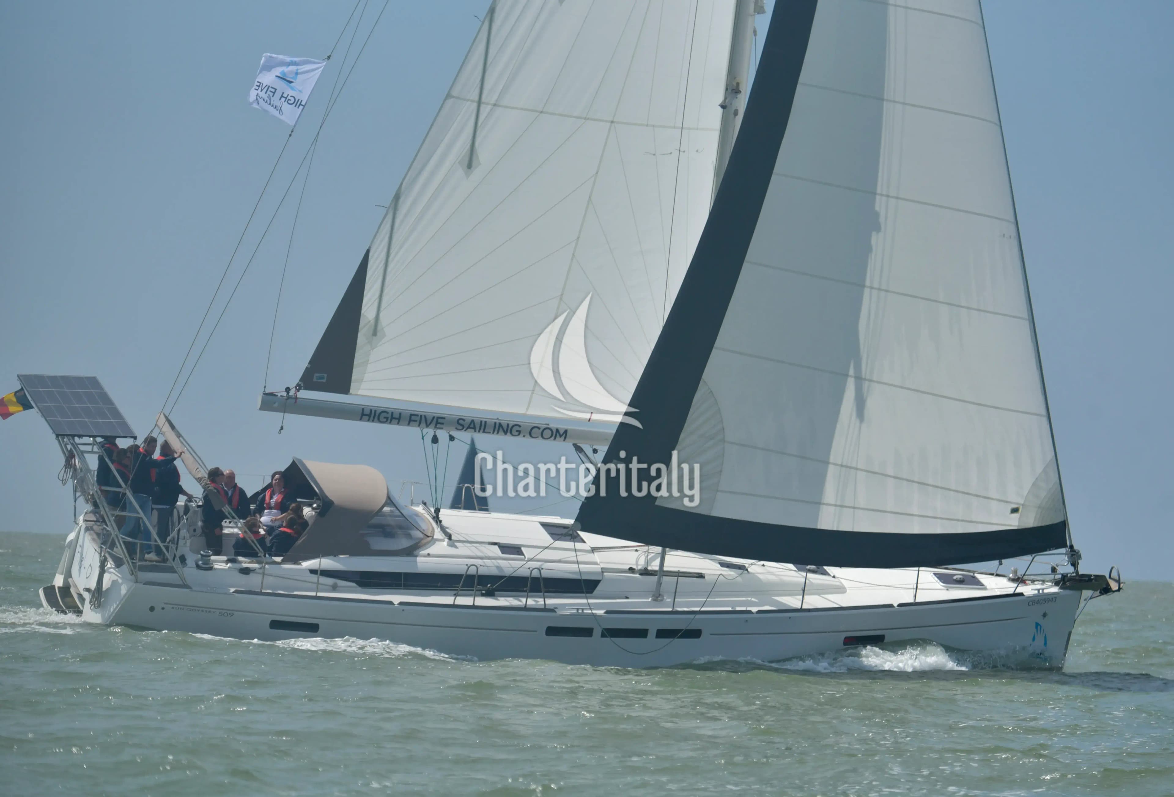 Sun Odyssey 509 - Five O - 4