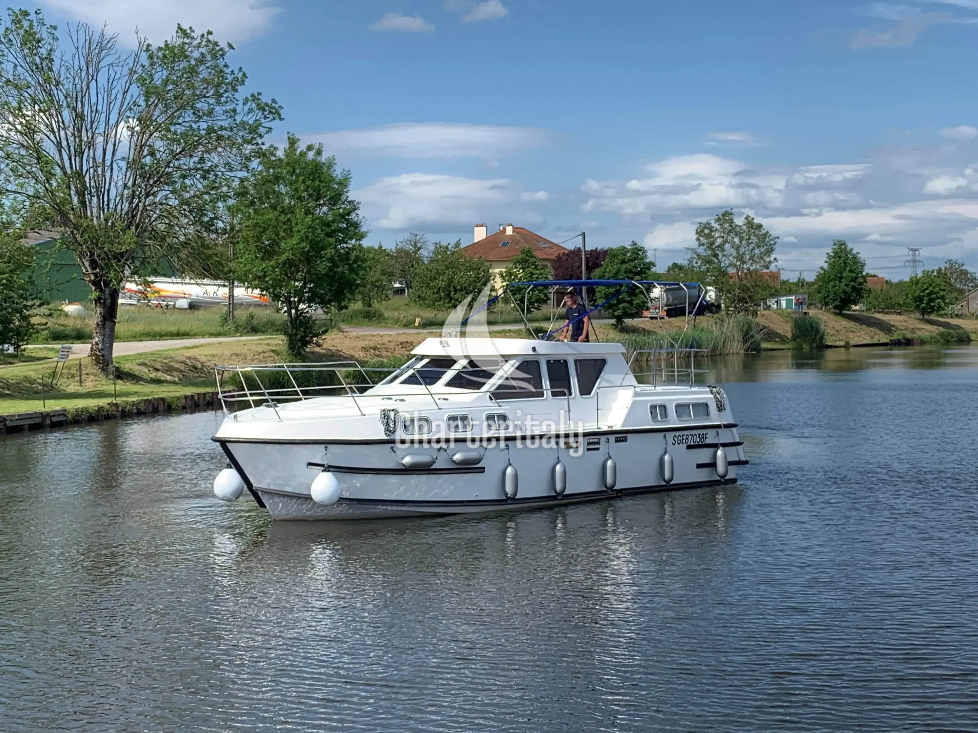 Tarpon 37 N - 2403 - 1
