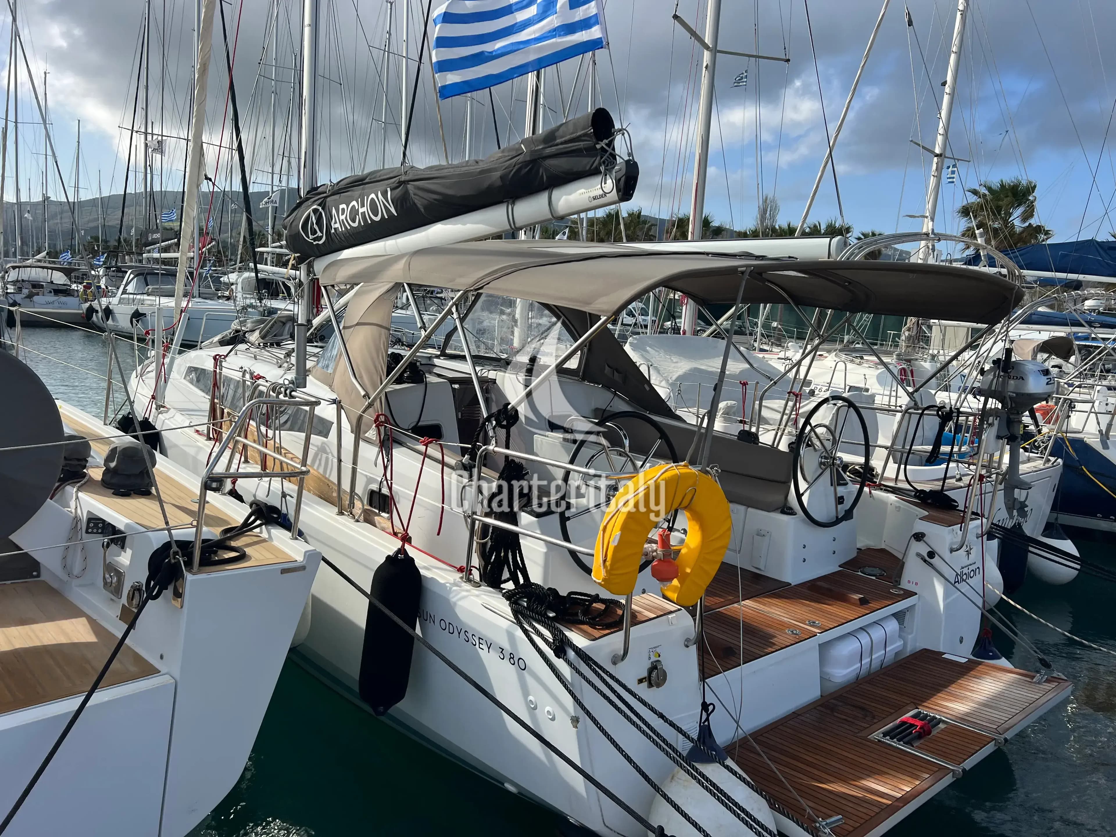 Sun Odyssey 380 - Albion - 8
