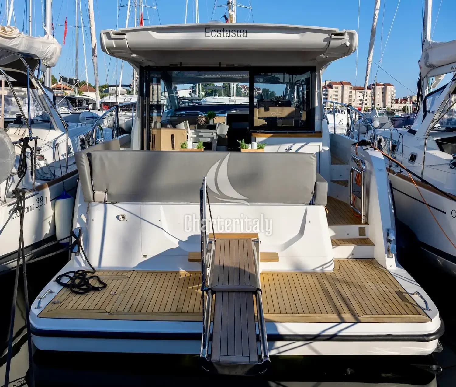 Sealine C390 - Ecstasea - 1