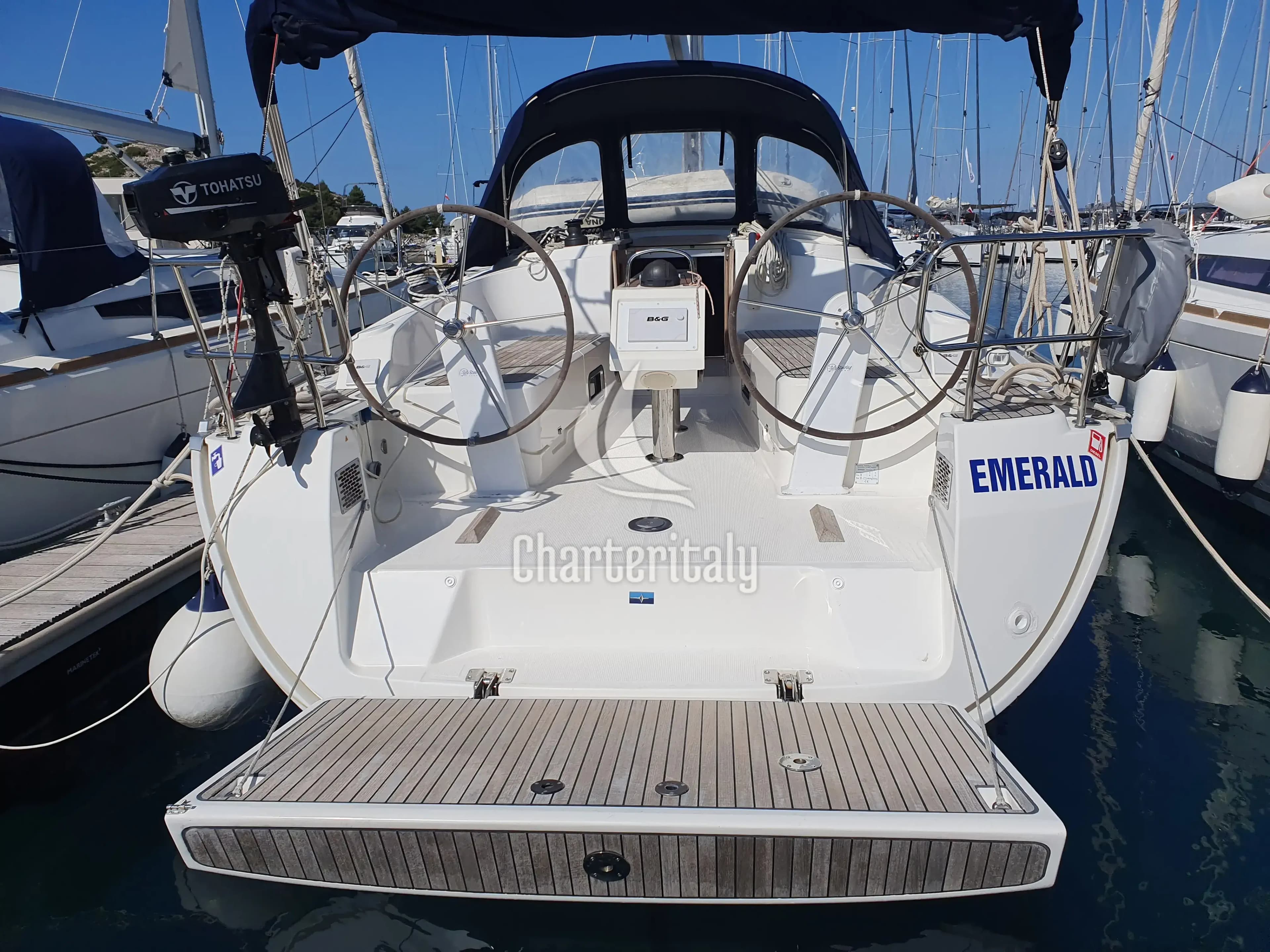 Bavaria Cruiser 37 - Emerald - 1