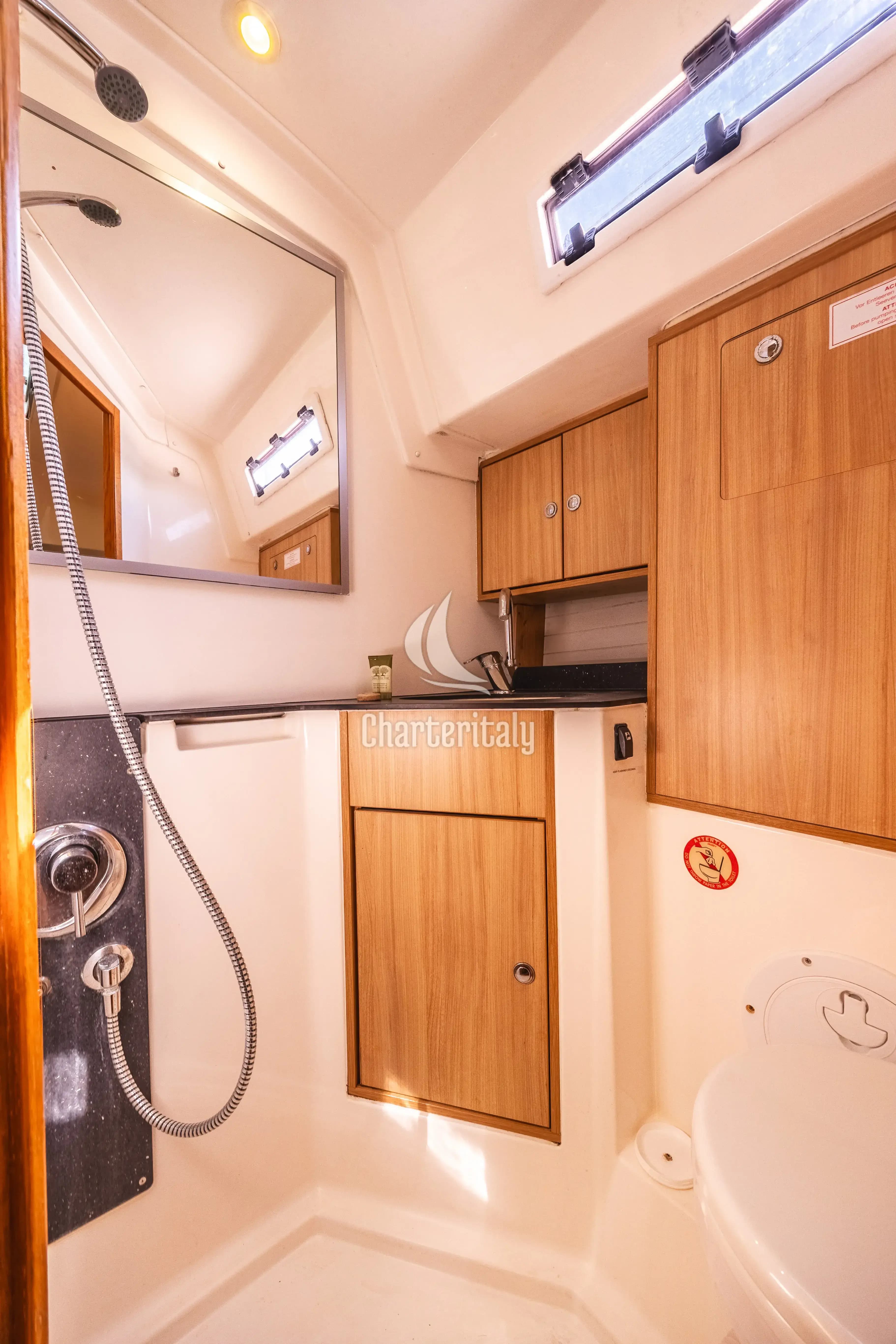 Bavaria Cruiser 45 - 4 cab. - Acrux - 27