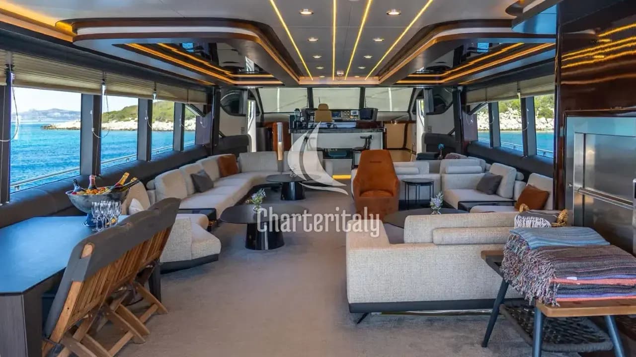 Luxury Motor Yacht - Den Den - 27