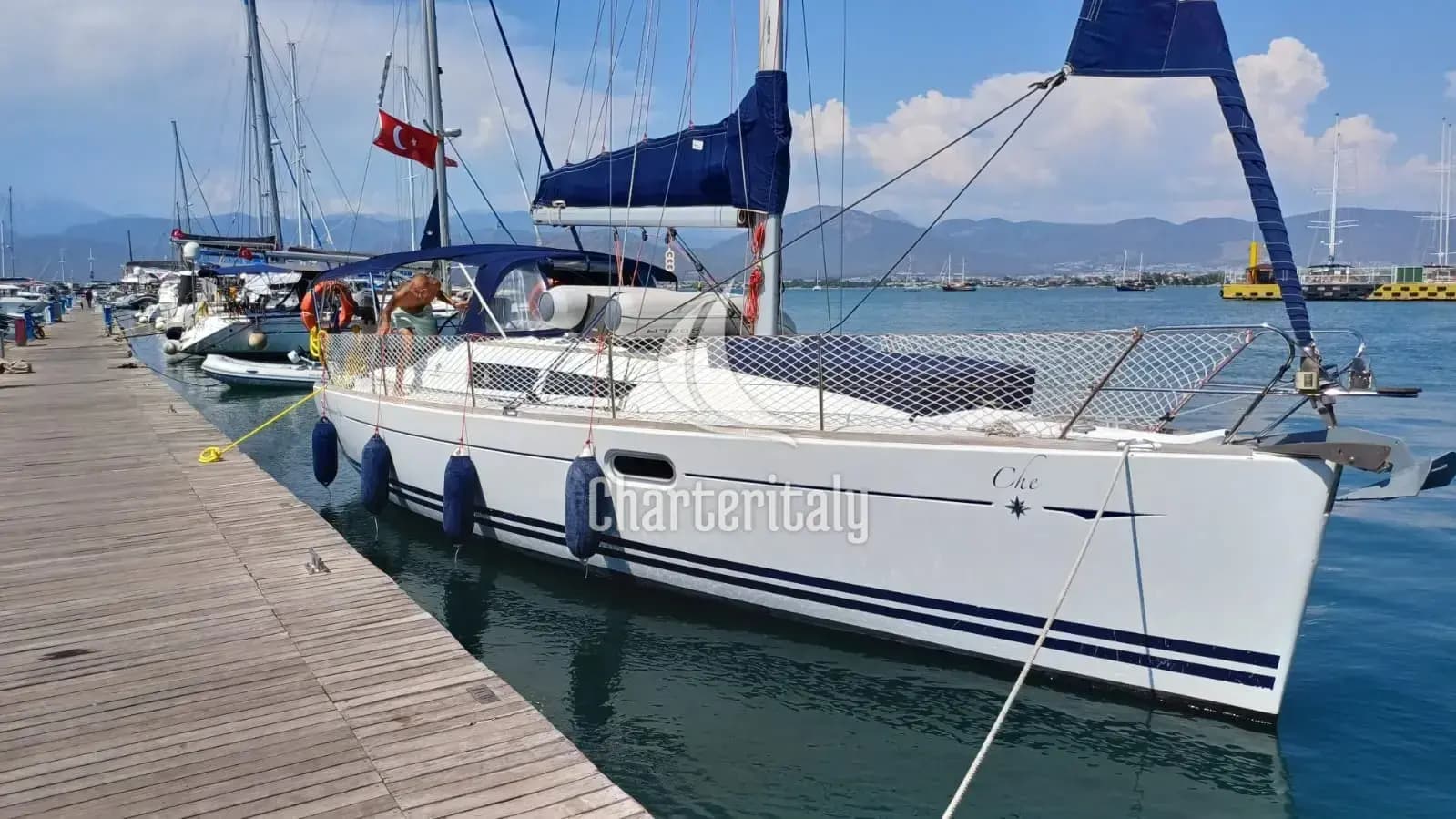 Sun Odyssey 36i - Che - 3