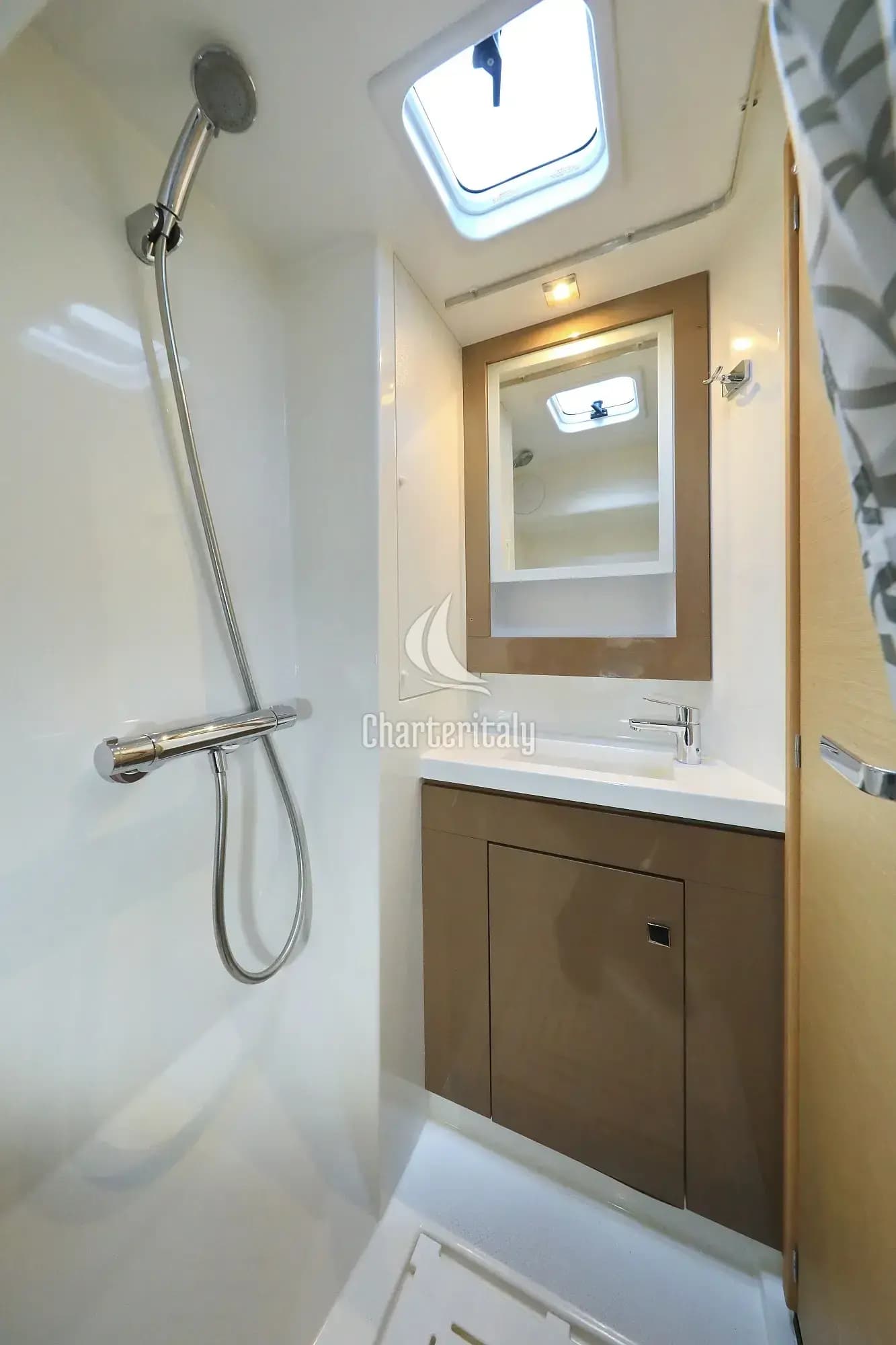 Fountaine Pajot Saona 47 Quintet - 5 + 1 cab. - Aquarius - 22