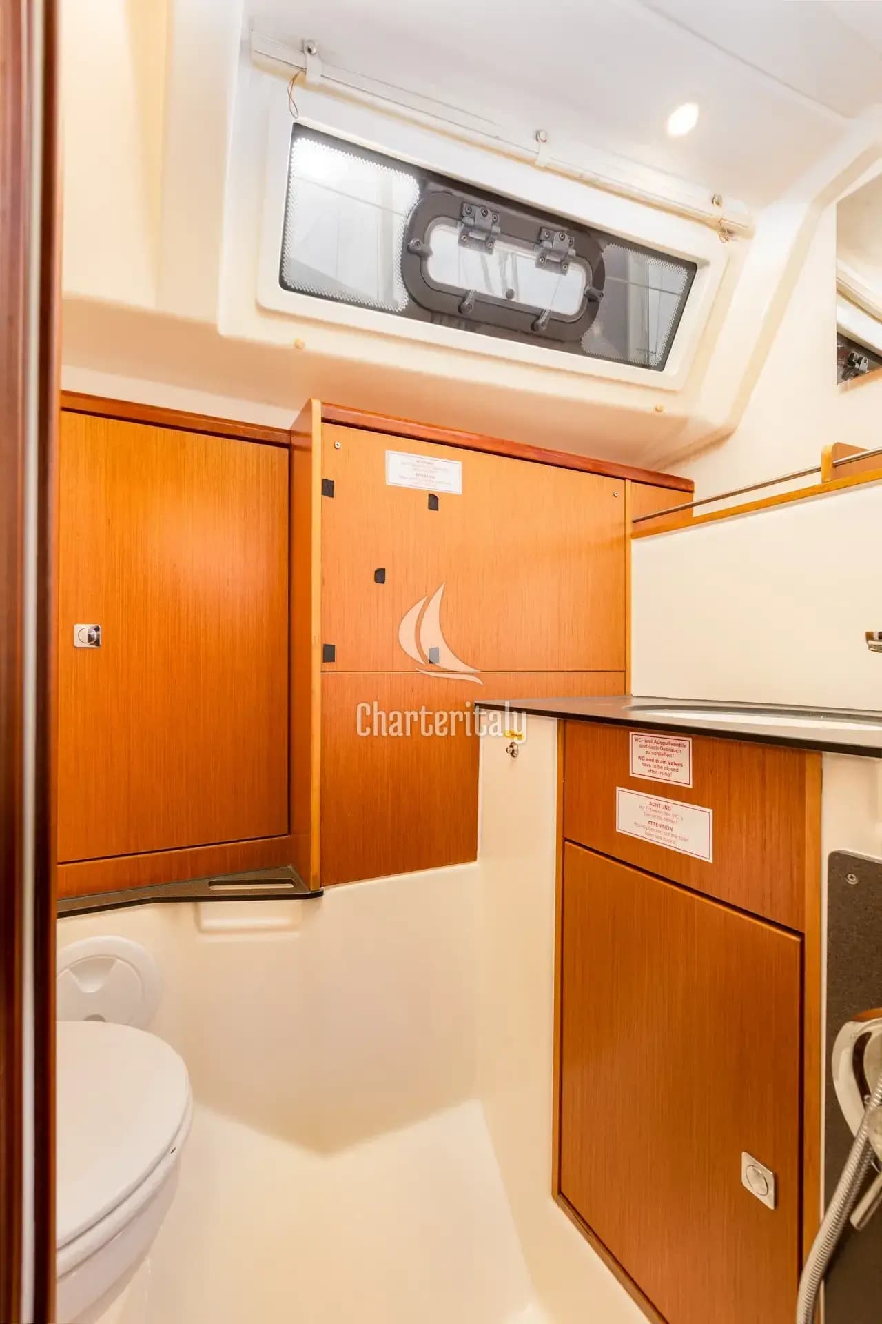 Bavaria Cruiser 37 - Fjaka - 12