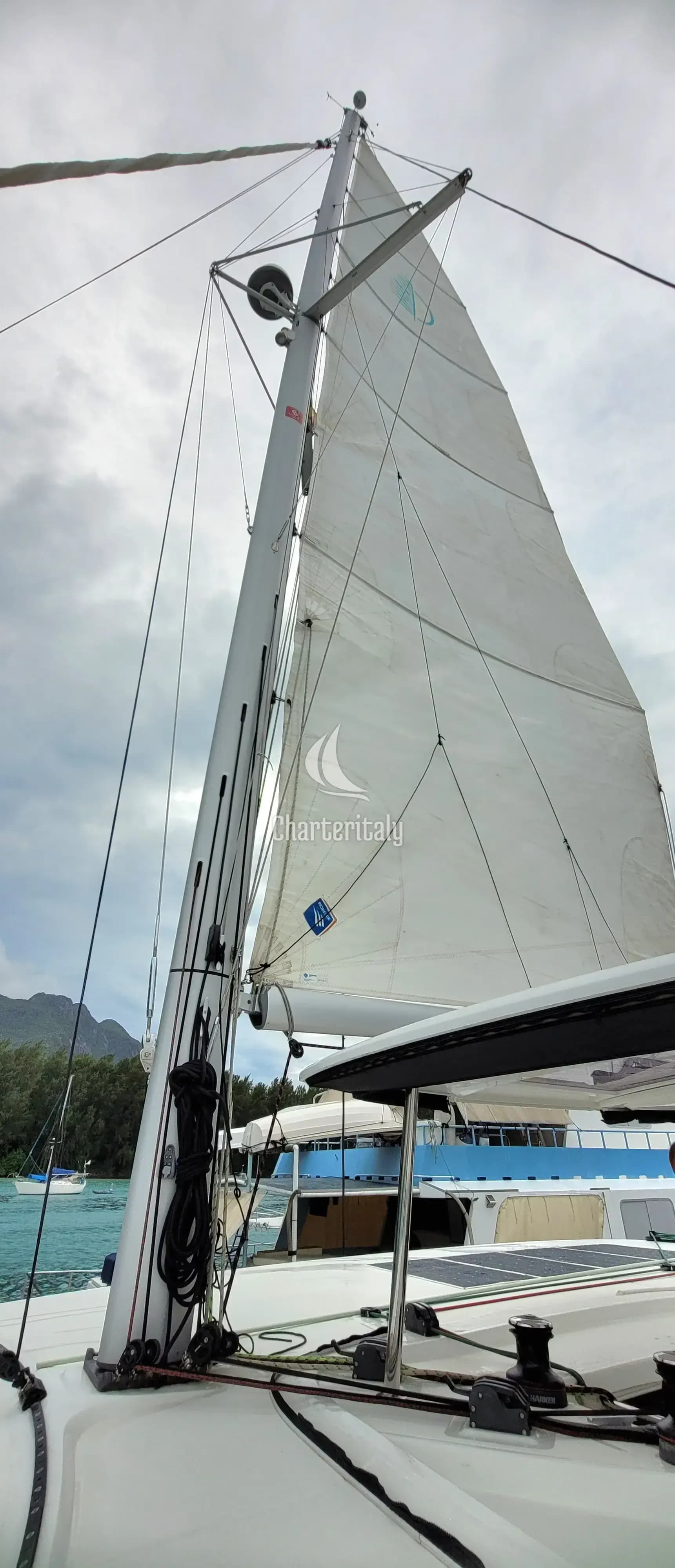 Lagoon 42 - Best Love - 2