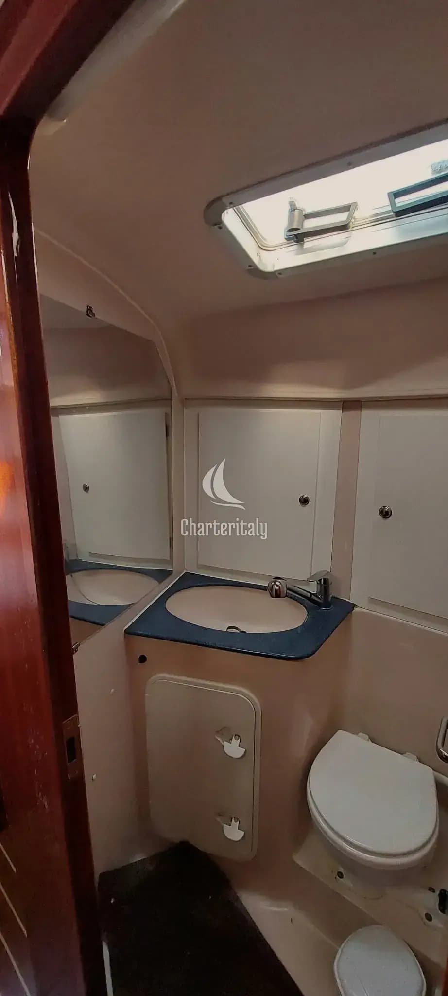 Bavaria Cruiser 40 - Salty Baby - 2