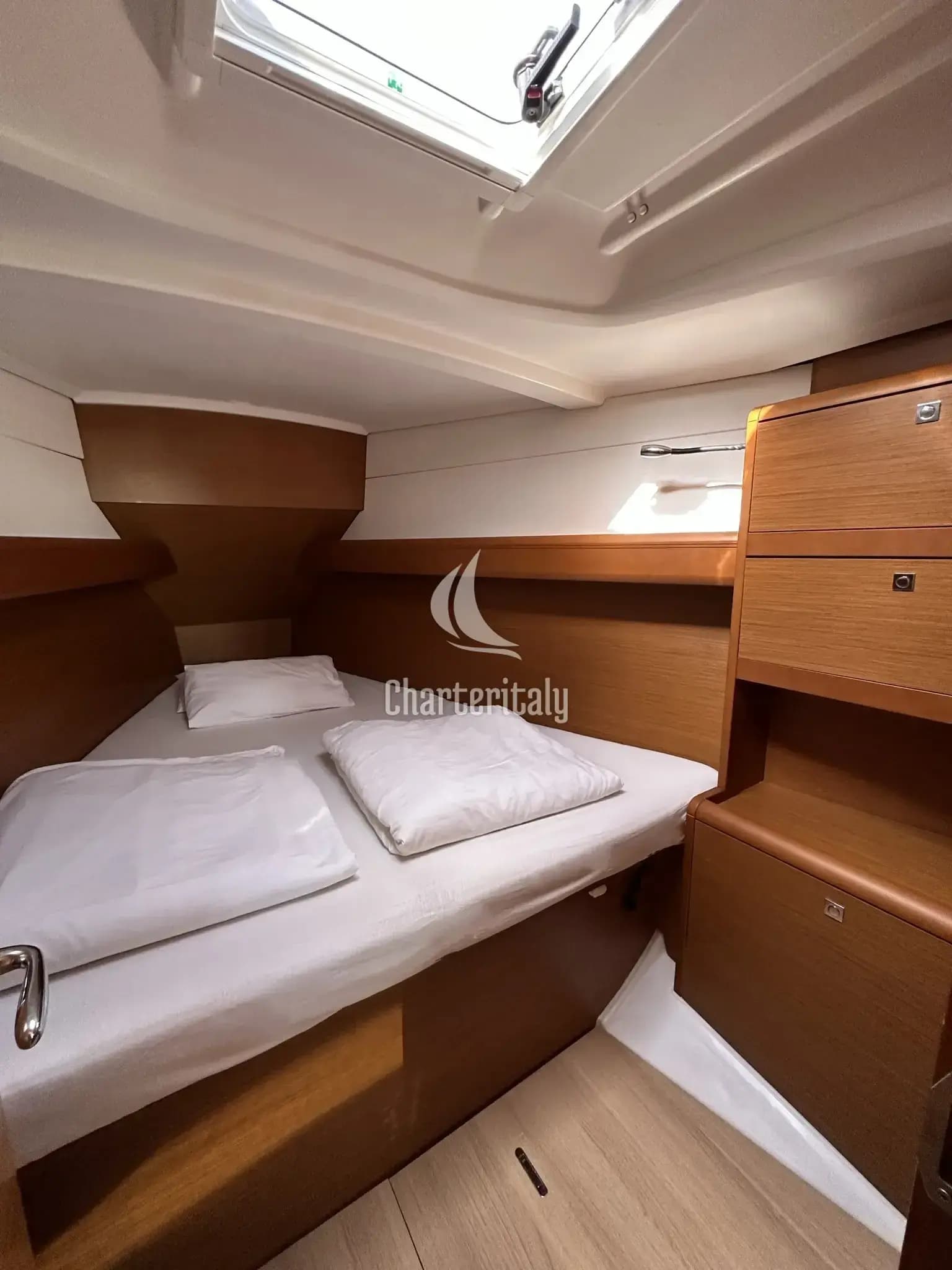 Sun Odyssey 389 - Cash - 12