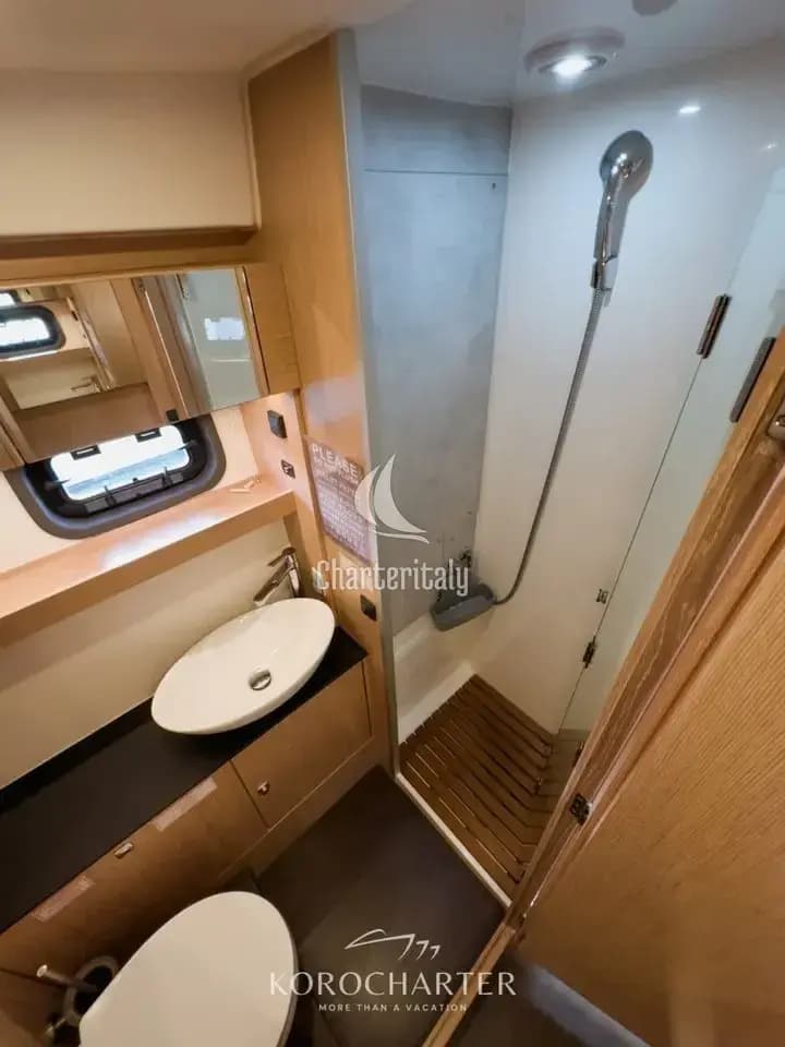 Bavaria SR41 - Anne - 18