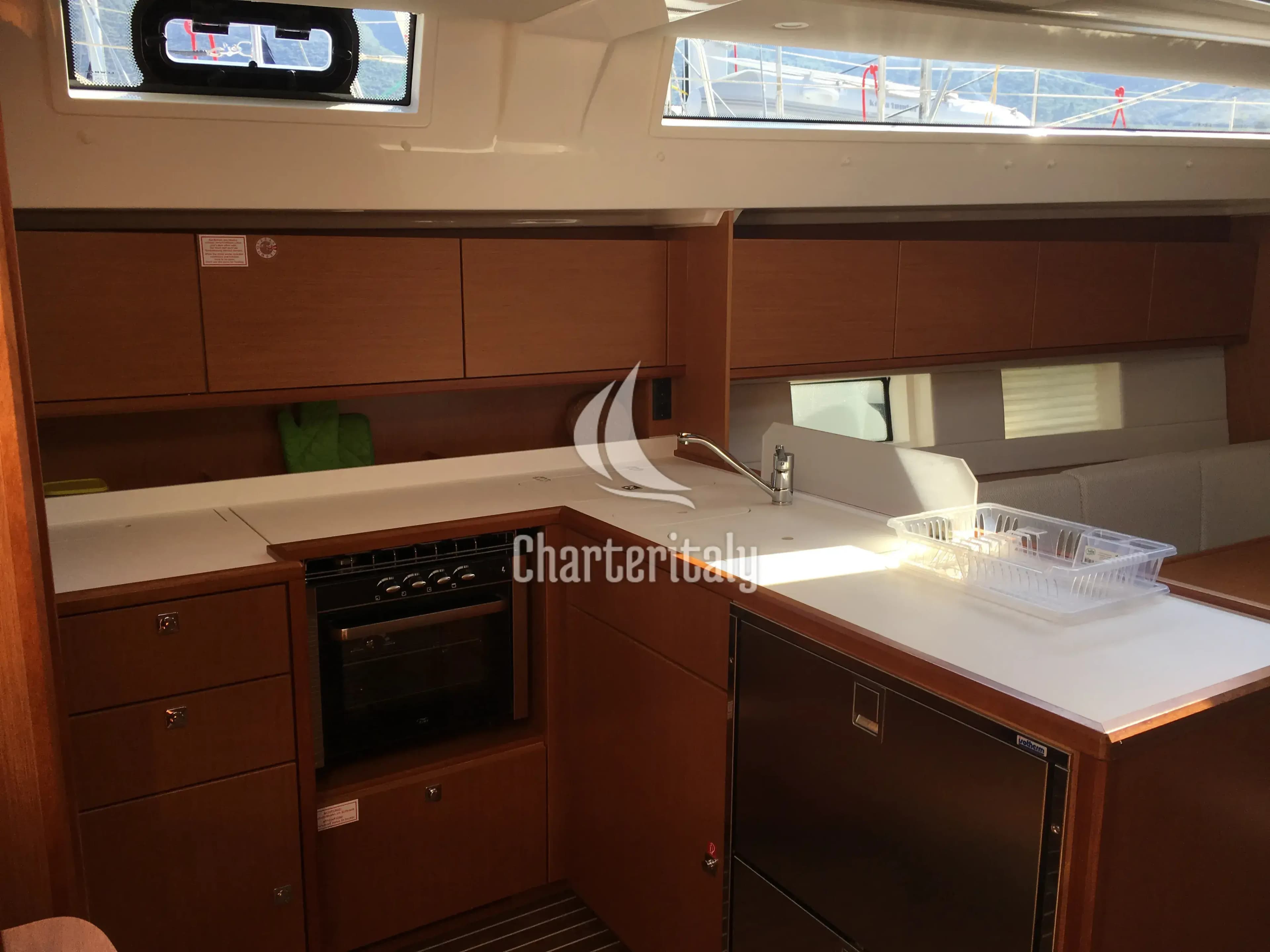 Bavaria C45 - 4 cab. - Lady Flora 1 - 5