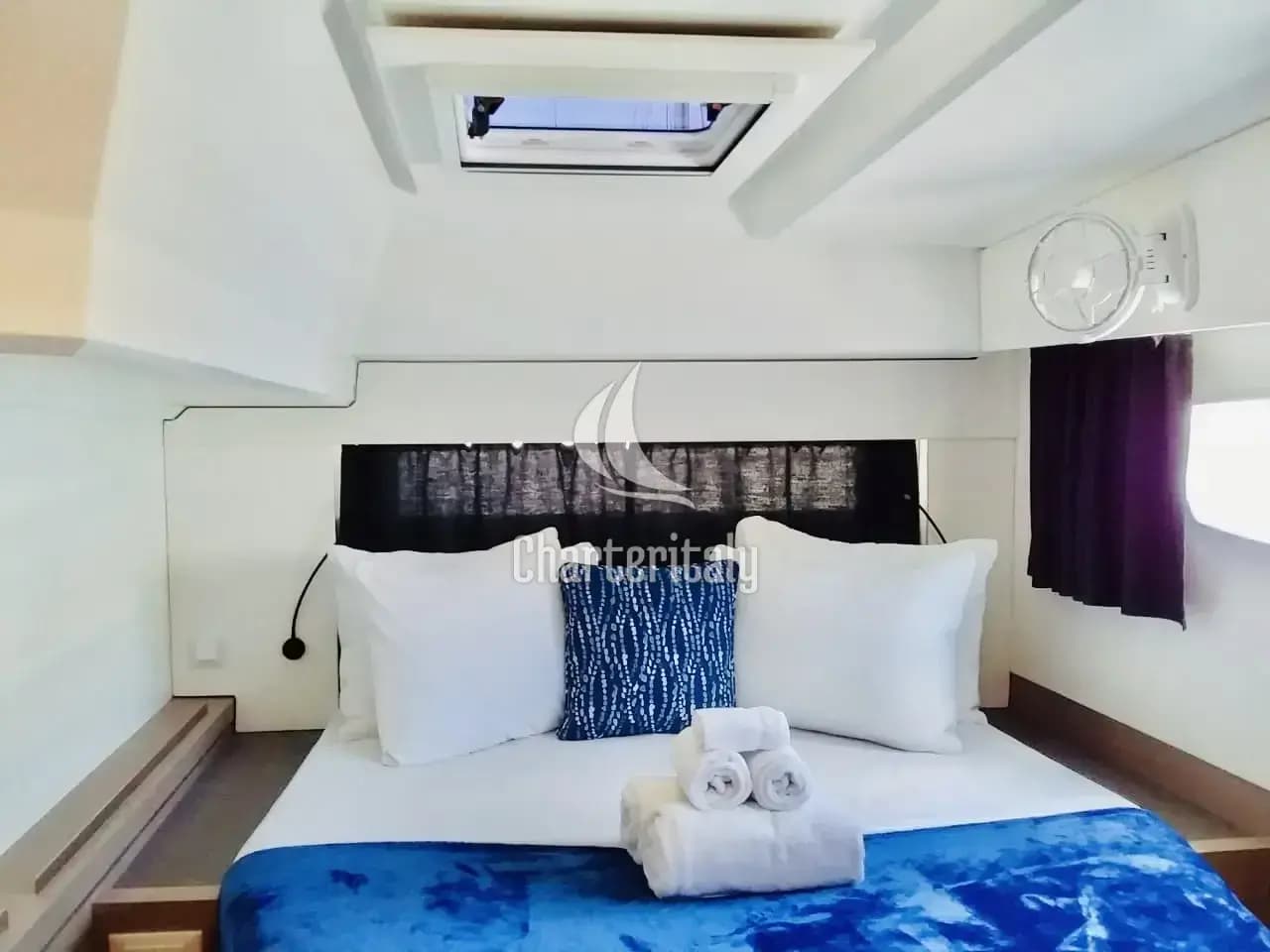 Fountaine Pajot Astrea 42 Maestro - Serene Blue - 17
