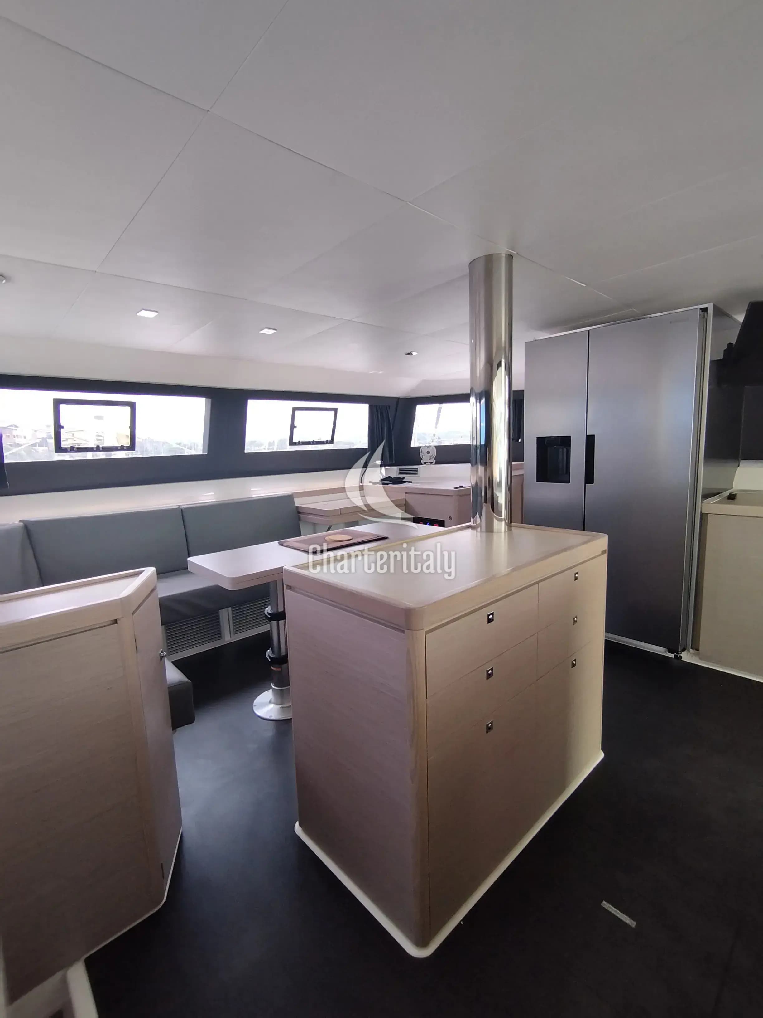 Dufour 48 Catamaran - 5 + 1 cab. - Delphinus - 15