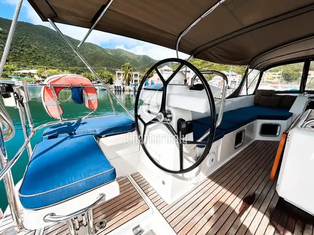 Jeanneau 54 - 3 cab. - Paradise Found - 11