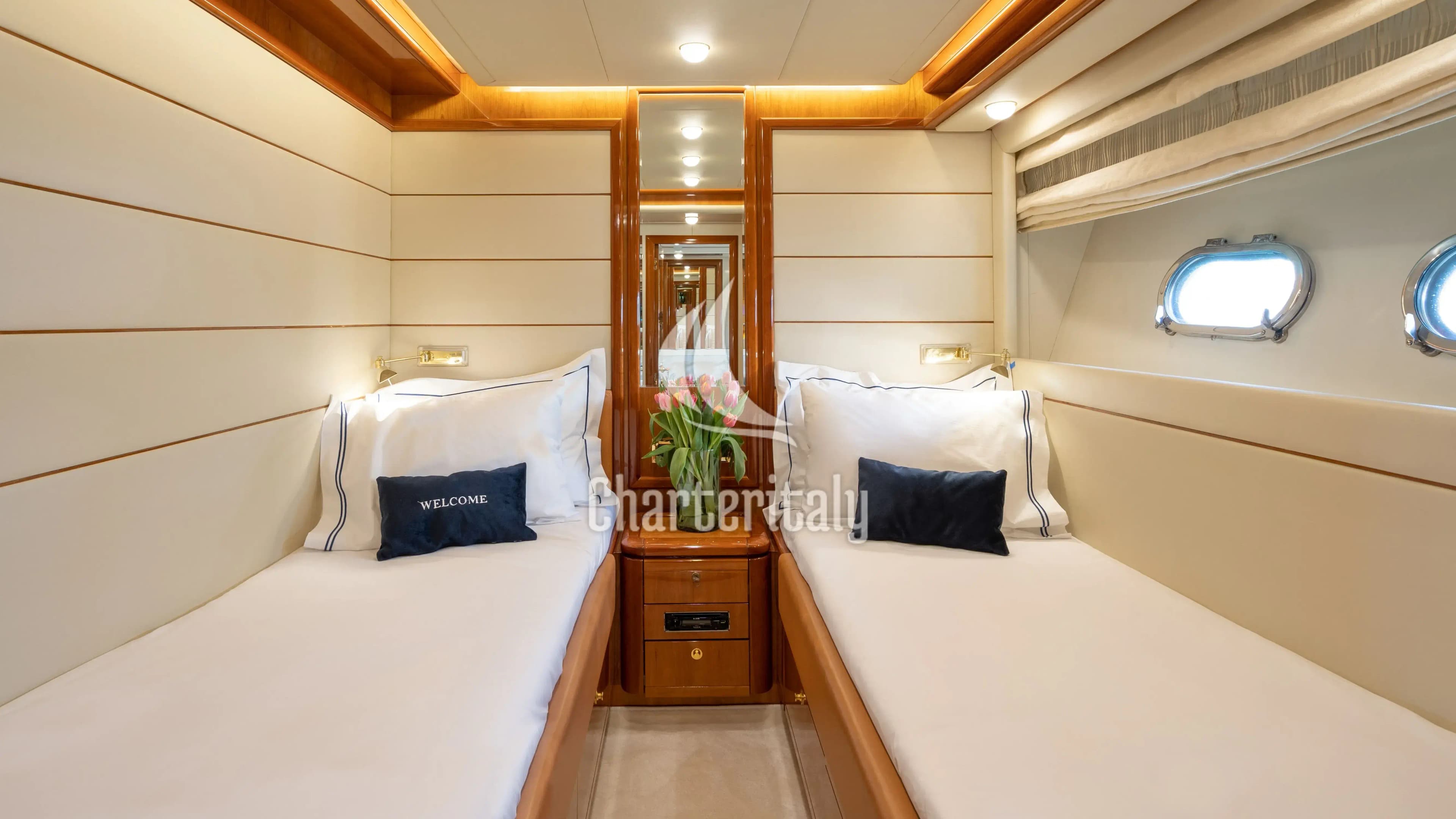 Ferretti 880 - ESTIA YI - 3